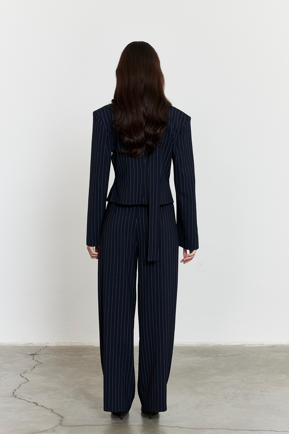 Çizgili Belden Oturmalı Fular Detay Blazer Lacivert