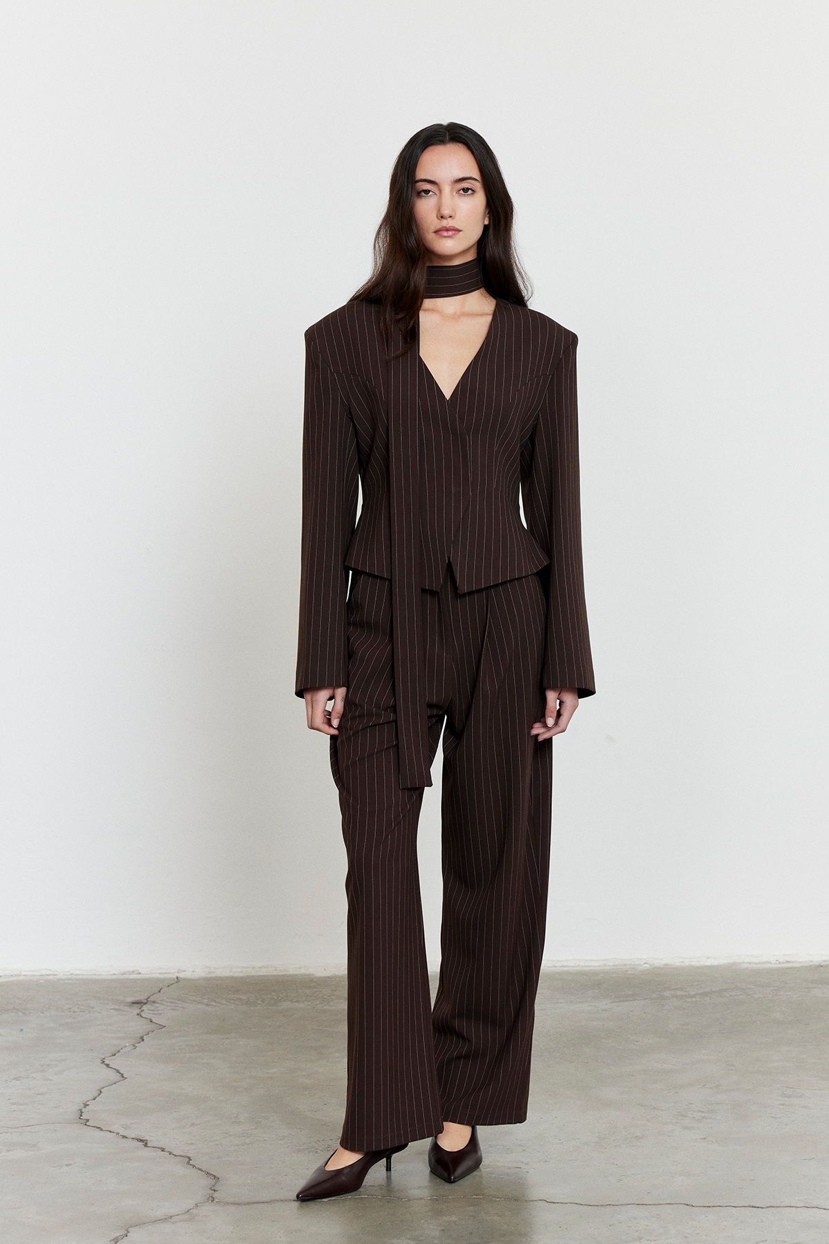 Çizgili Belden Oturmalı Fular Detay Blazer Acı Kahve