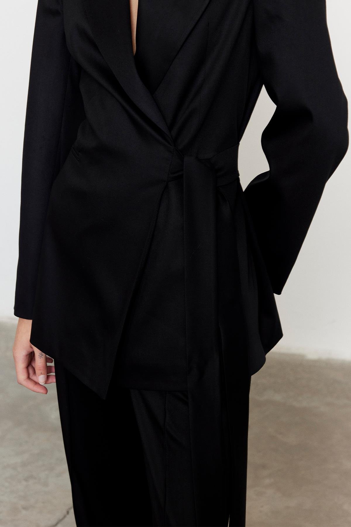 Limited Edition Kuşaklı Ceket Siyah