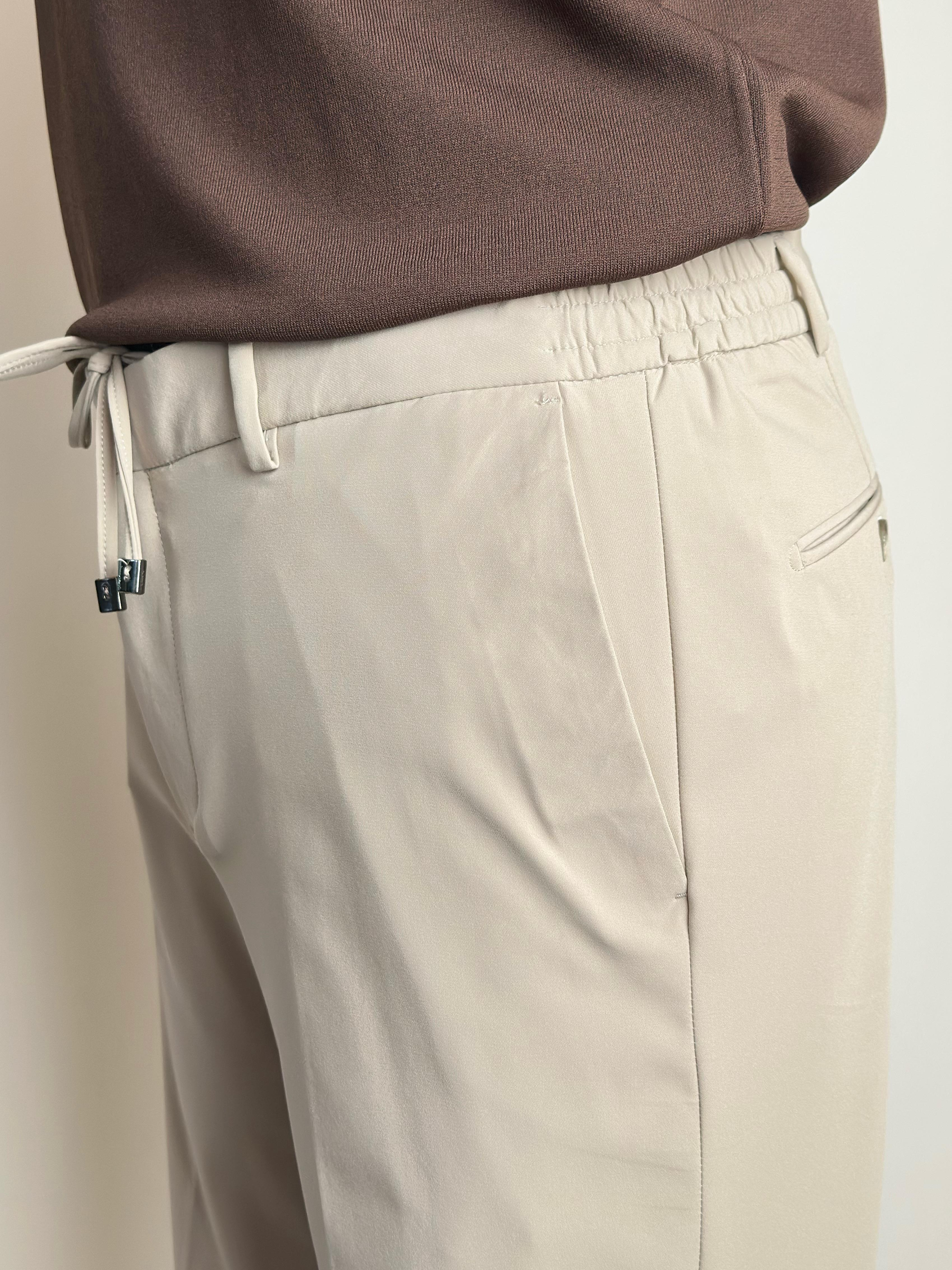 Erkek Slim Fit Krem Renk Polyamide Kumaş Jogger Pantolon