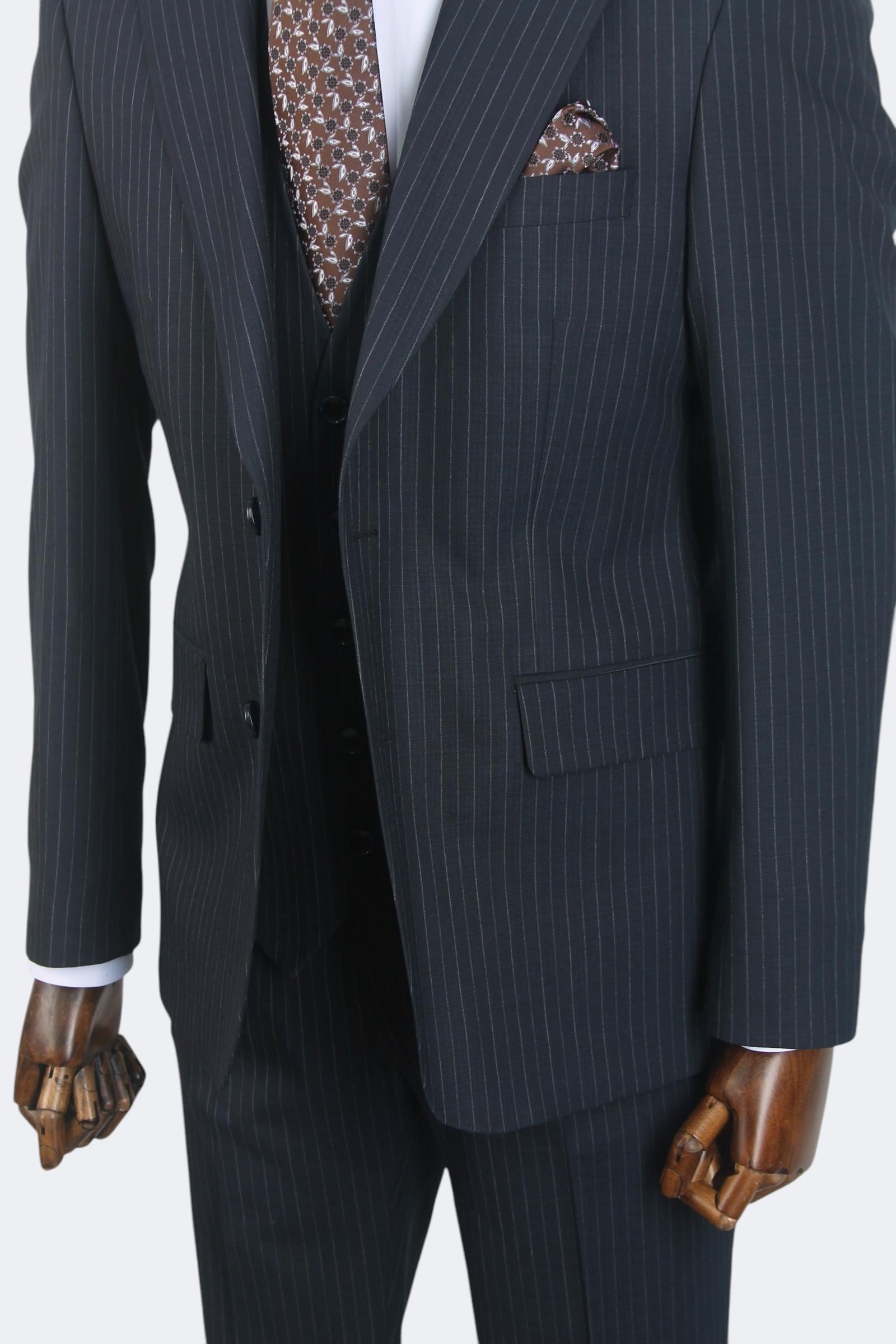 Erkek Slim Fit Lacivert Renk Çizgili Takım Elbise