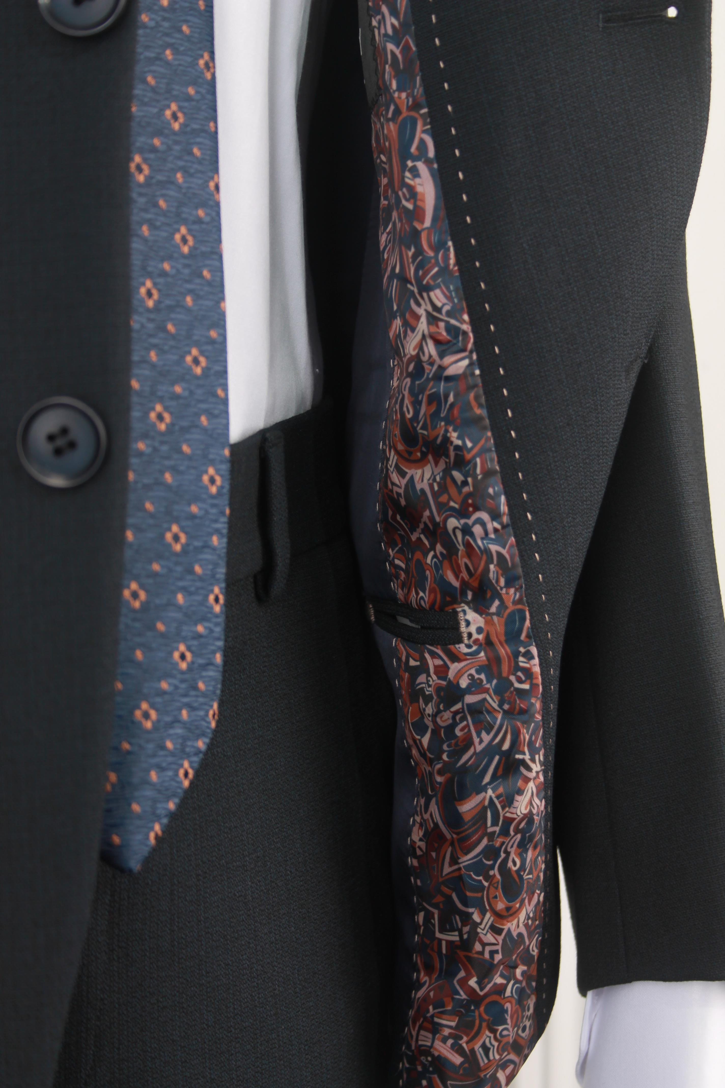 Erkek Slim Fit Lacivert Renk Takım Elbise