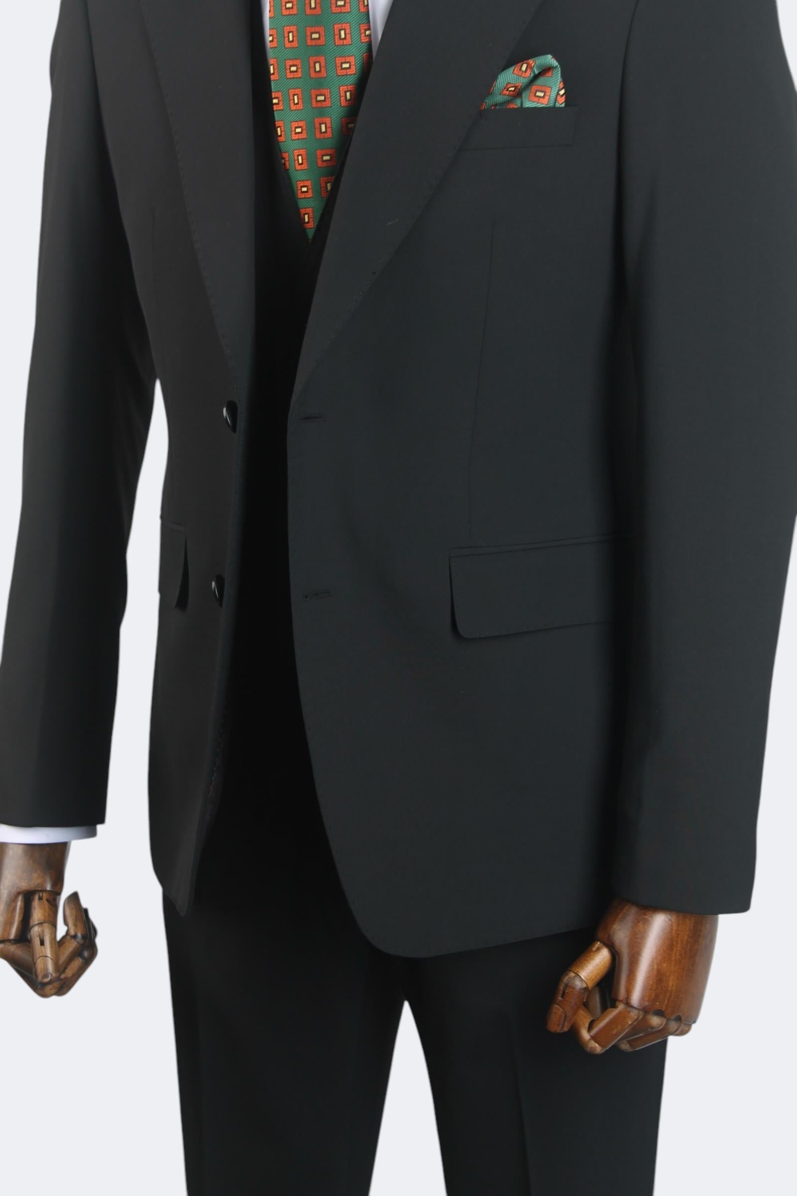 Erkek Slim Fit Siyah Renk Yelekli Takım Elbise