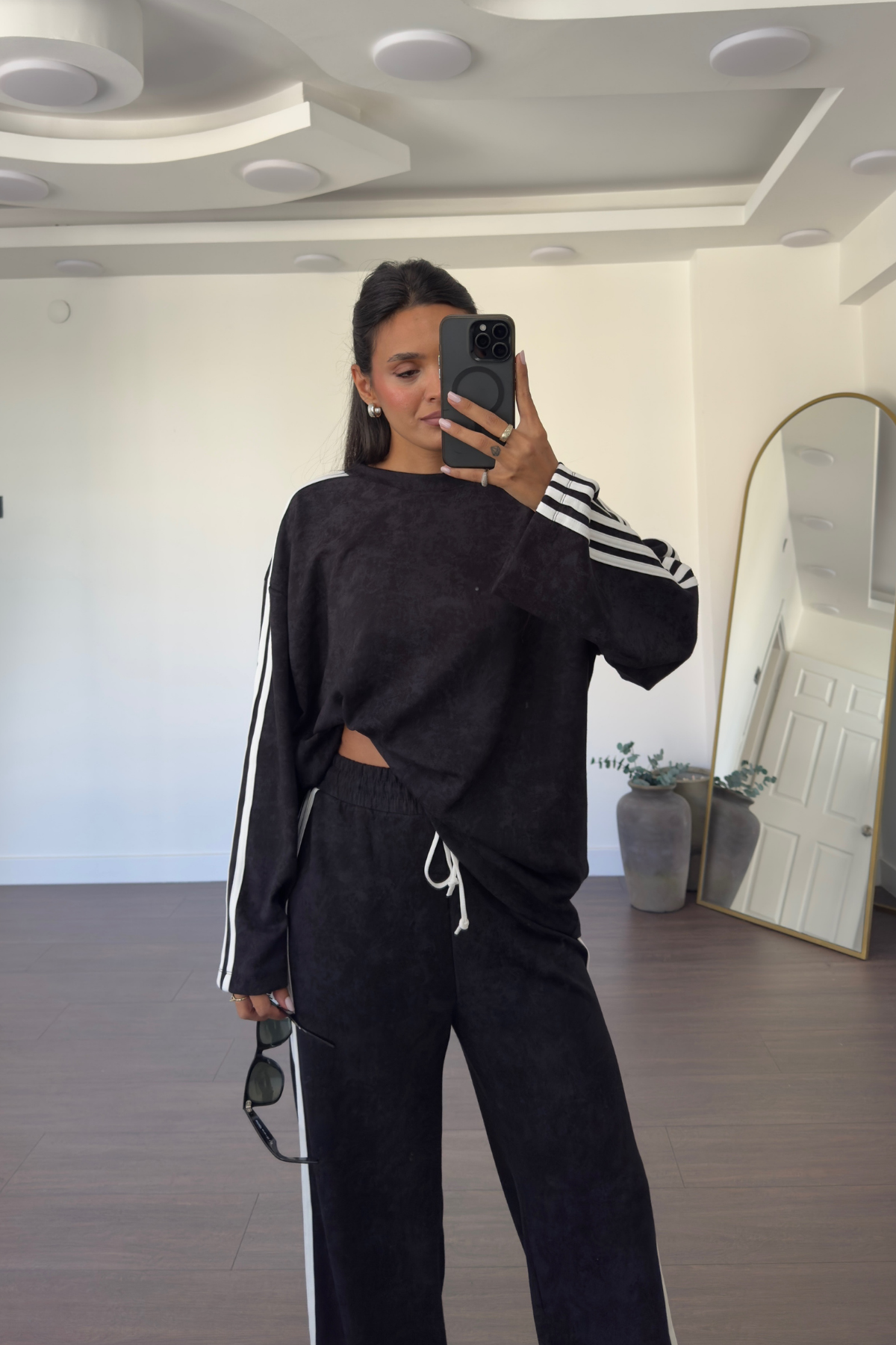 Biyeli Bisiklet Yaka Sweat Pantolon Takım-Siyah