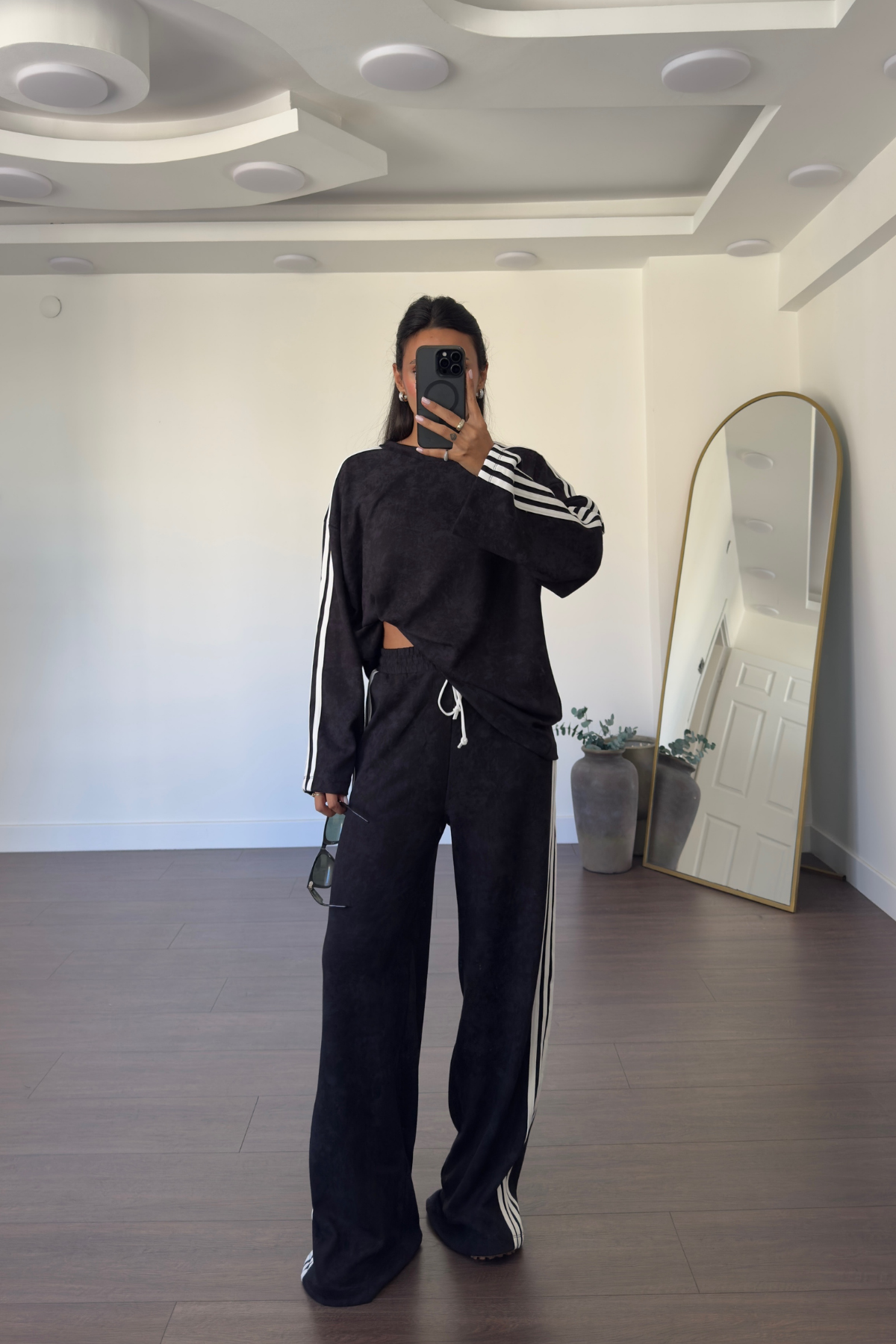 Biyeli Bisiklet Yaka Sweat Pantolon Takım-Siyah