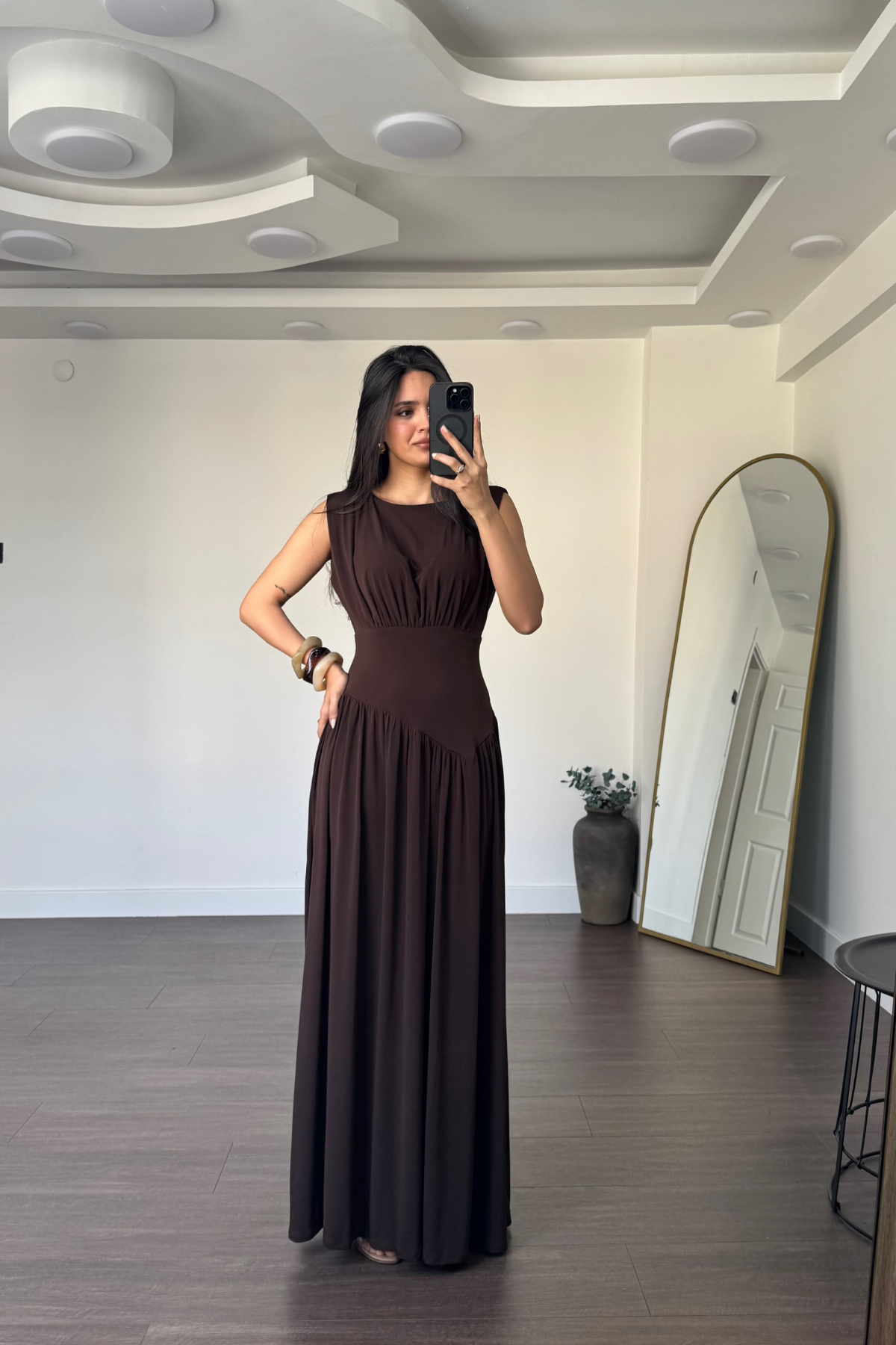 Büzgü Detaylı Sıfır Kol Elbise-Kahve