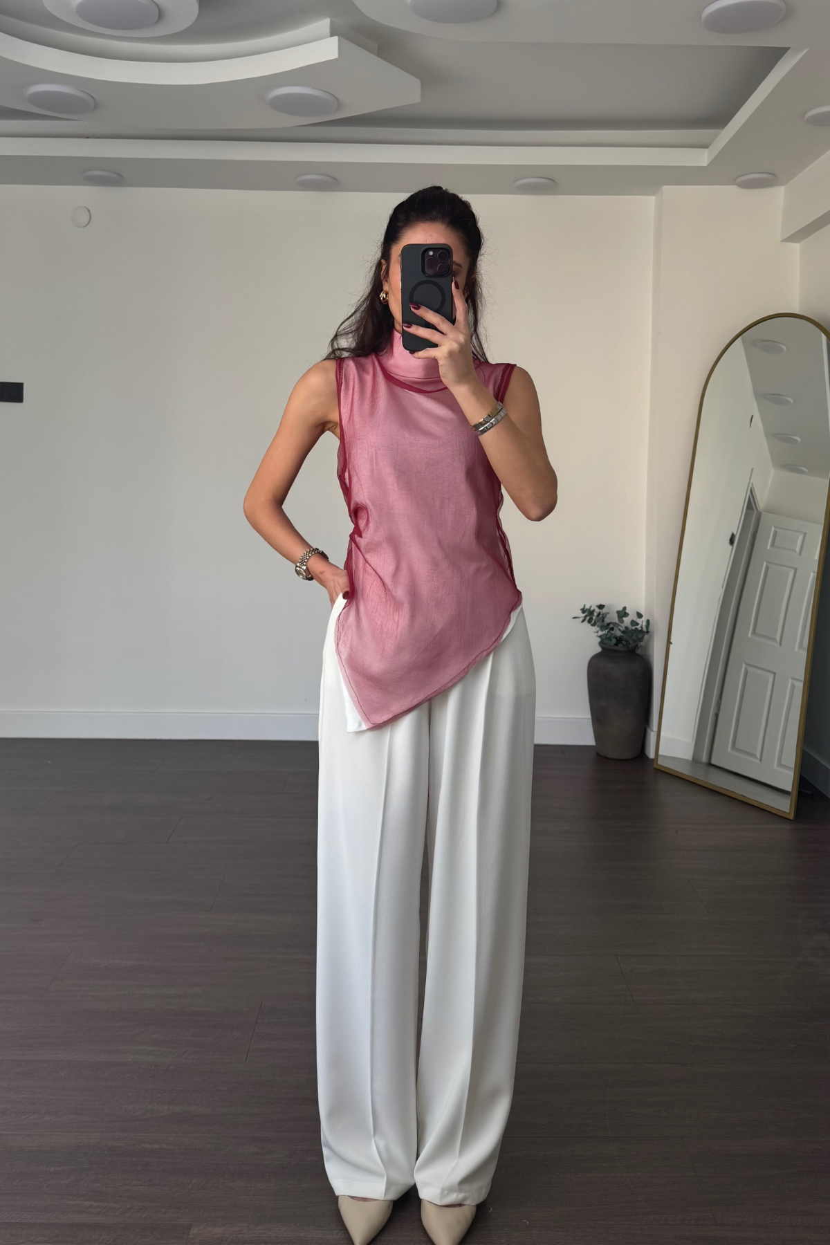 Çift Katmanlı Dik Yaka Asimetrik Bluz-Bordo Beyaz