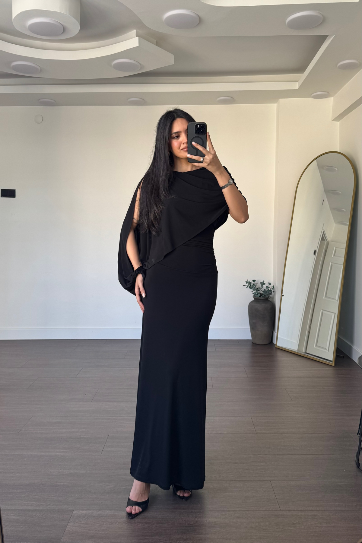 Dekolte Kol Elbise-Siyah