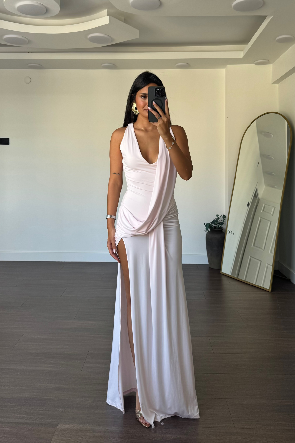 Derin V Yaka Kolsuz Elbise-Pembe