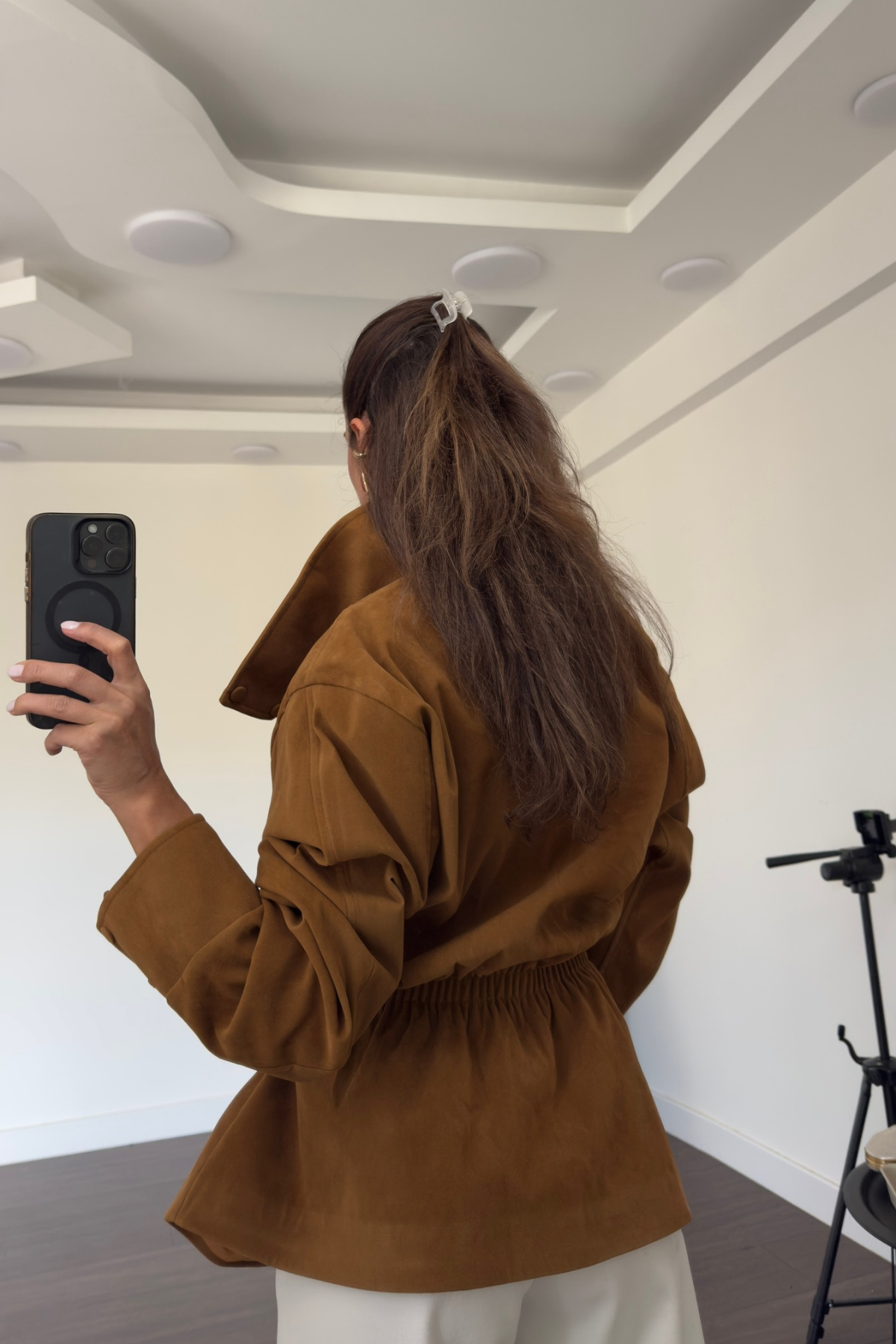 Dik Yaka Kemerli Süet Ceket-Camel