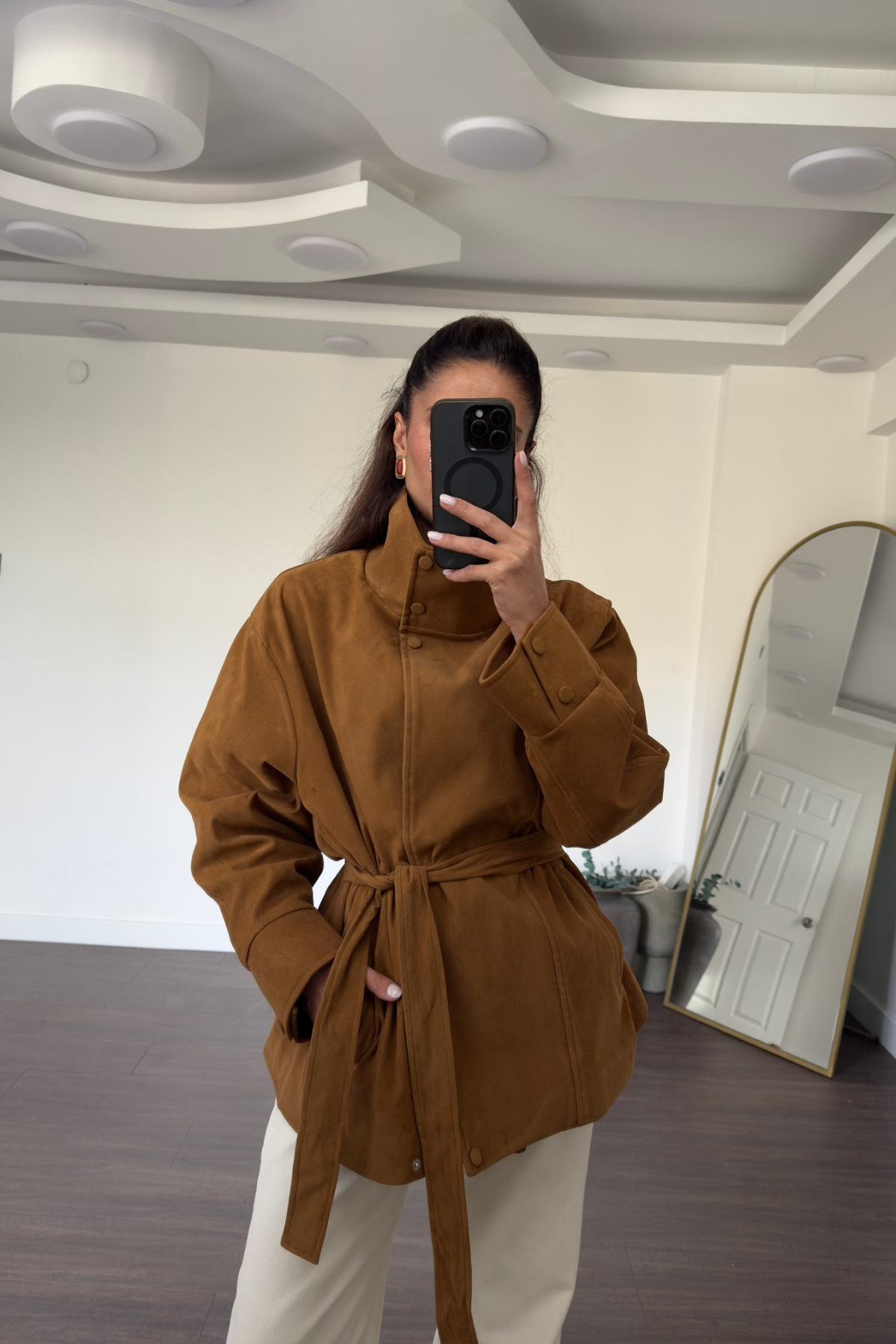 Dik Yaka Kemerli Süet Ceket-Camel