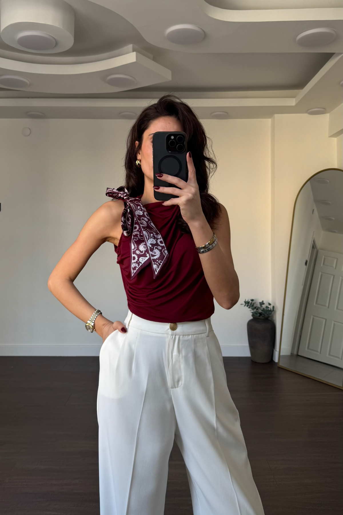 Drapeli Aksesuar Detaylı Bluz-Bordo
