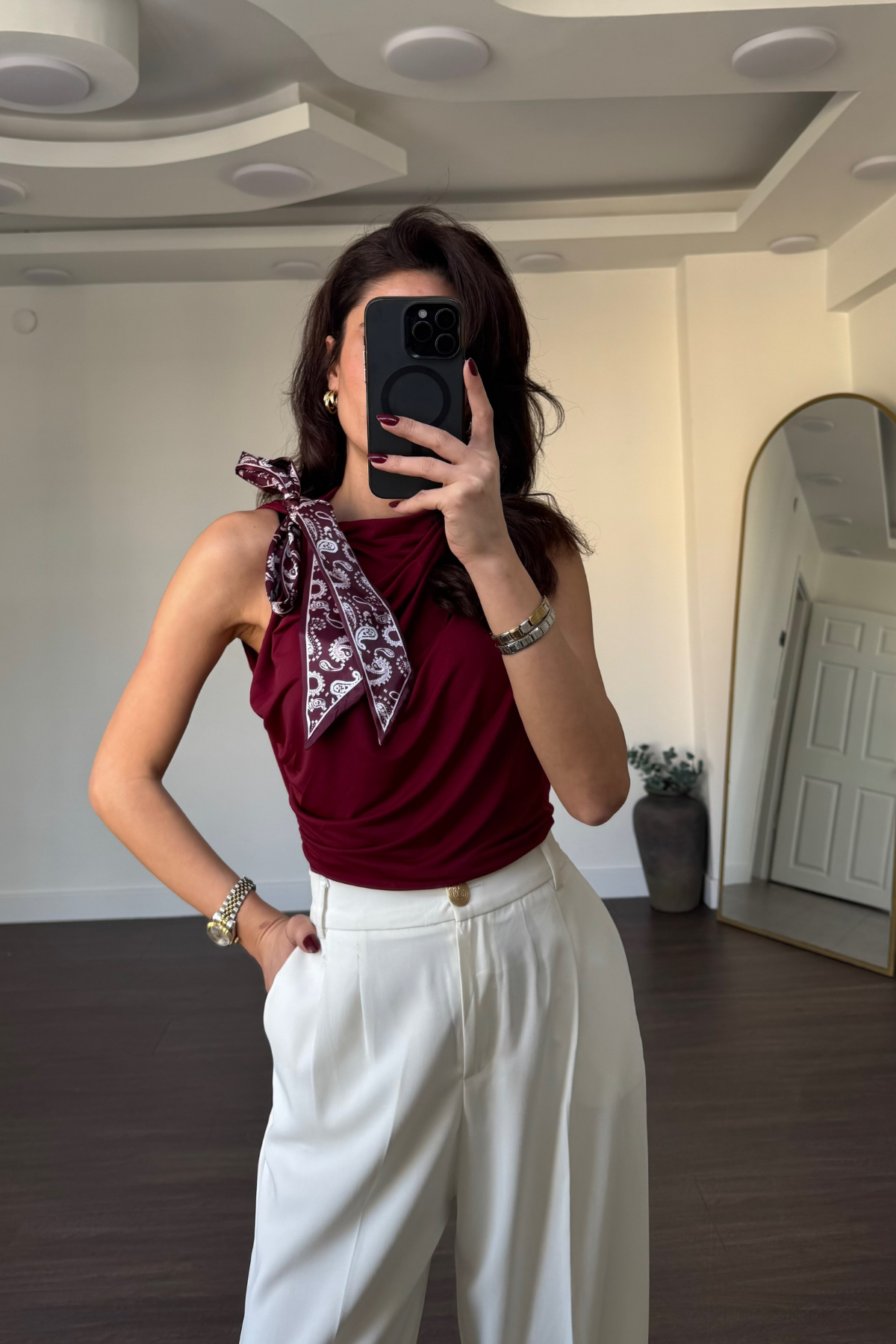 Drapeli Aksesuar Detaylı Bluz-Bordo