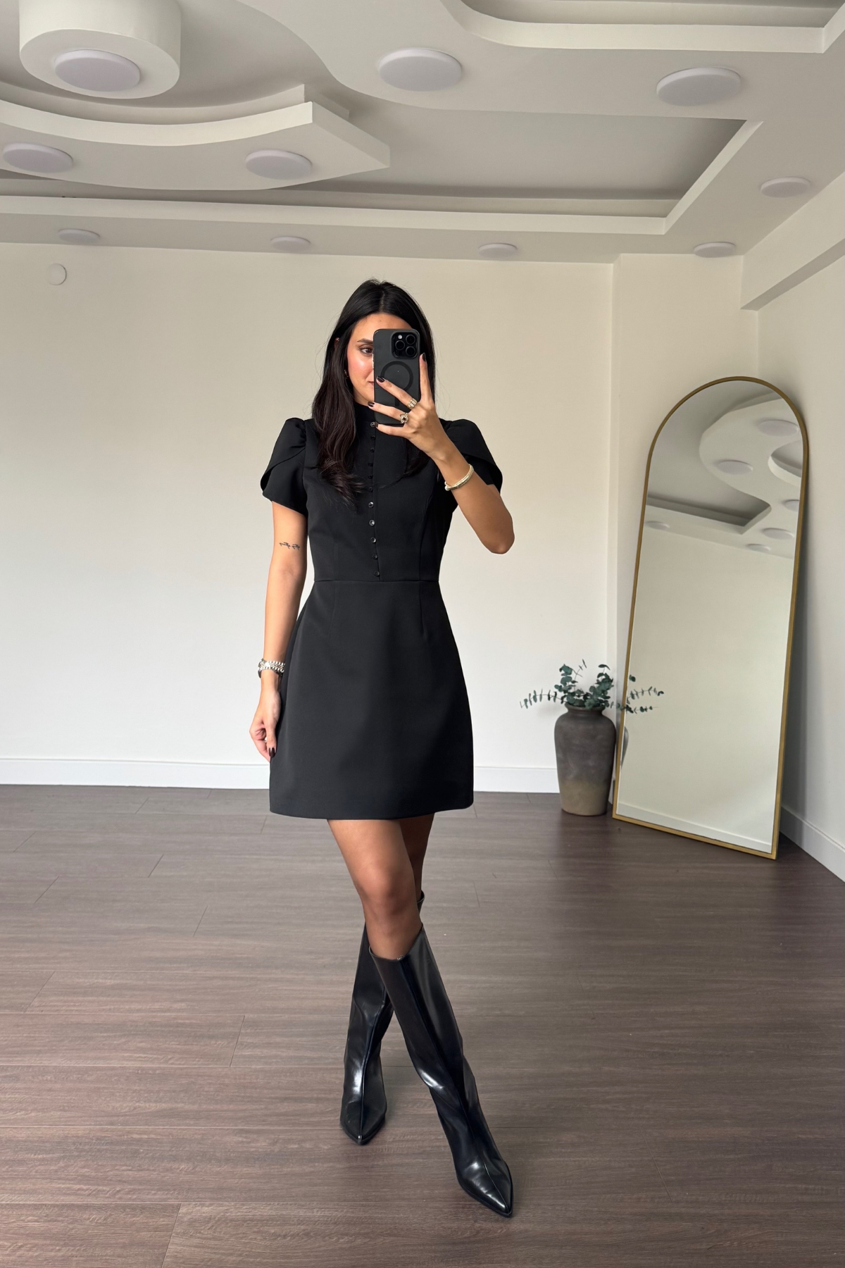Düğmeli Lale Kol Elbise-Siyah