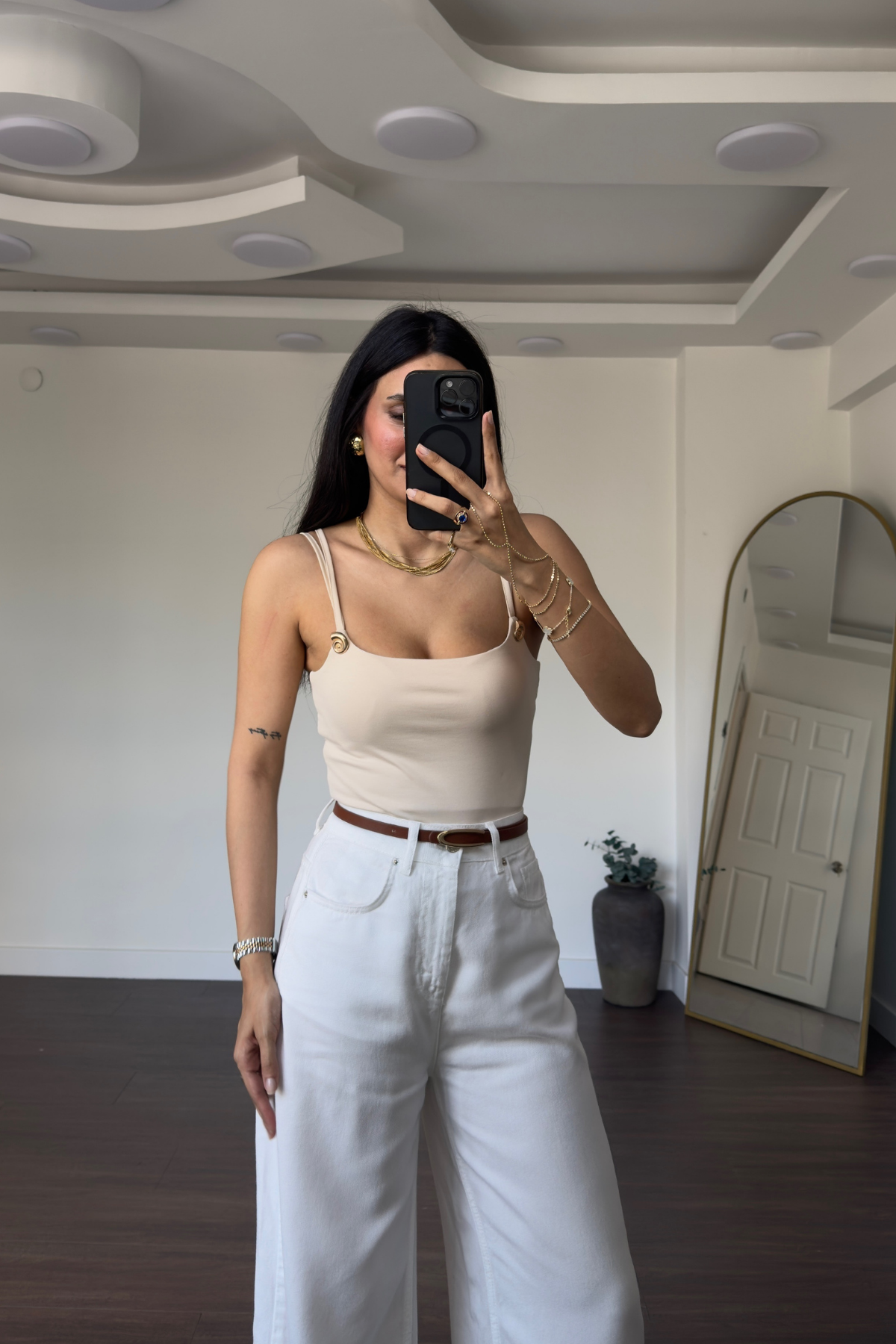 Gold Aksesuar Detaylı Bodysuit-Krem