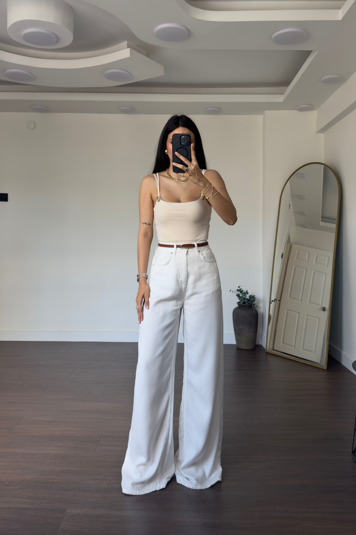 Gold Aksesuar Detaylı Bodysuit-Krem