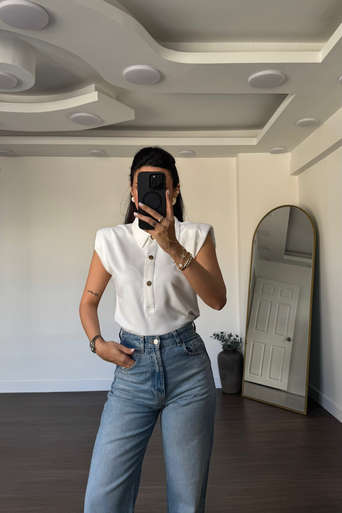 Gold Düğmeli Vatkalı Bodysuit-Ekru
