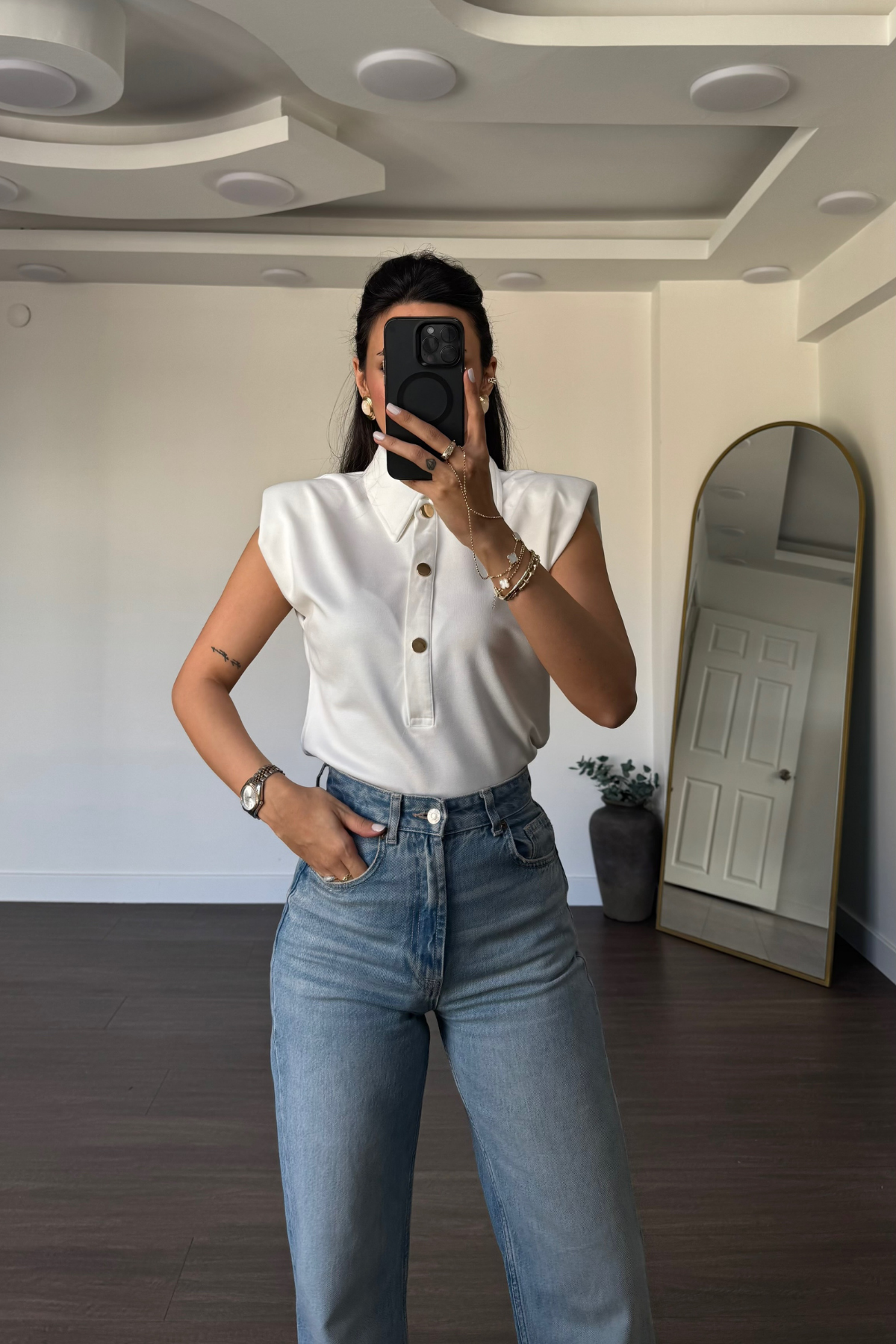 Gold Düğmeli Vatkalı Bodysuit-Ekru