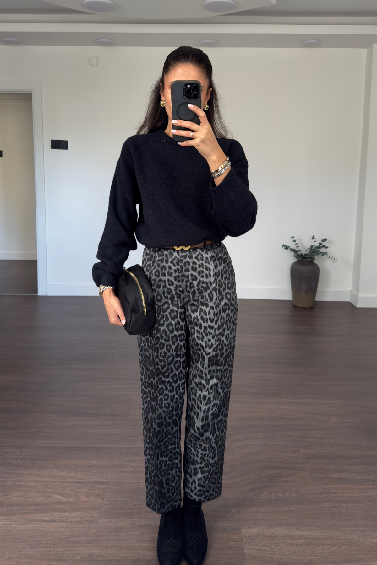 Kemerli Leopar Desenli Pantolon-Siyah