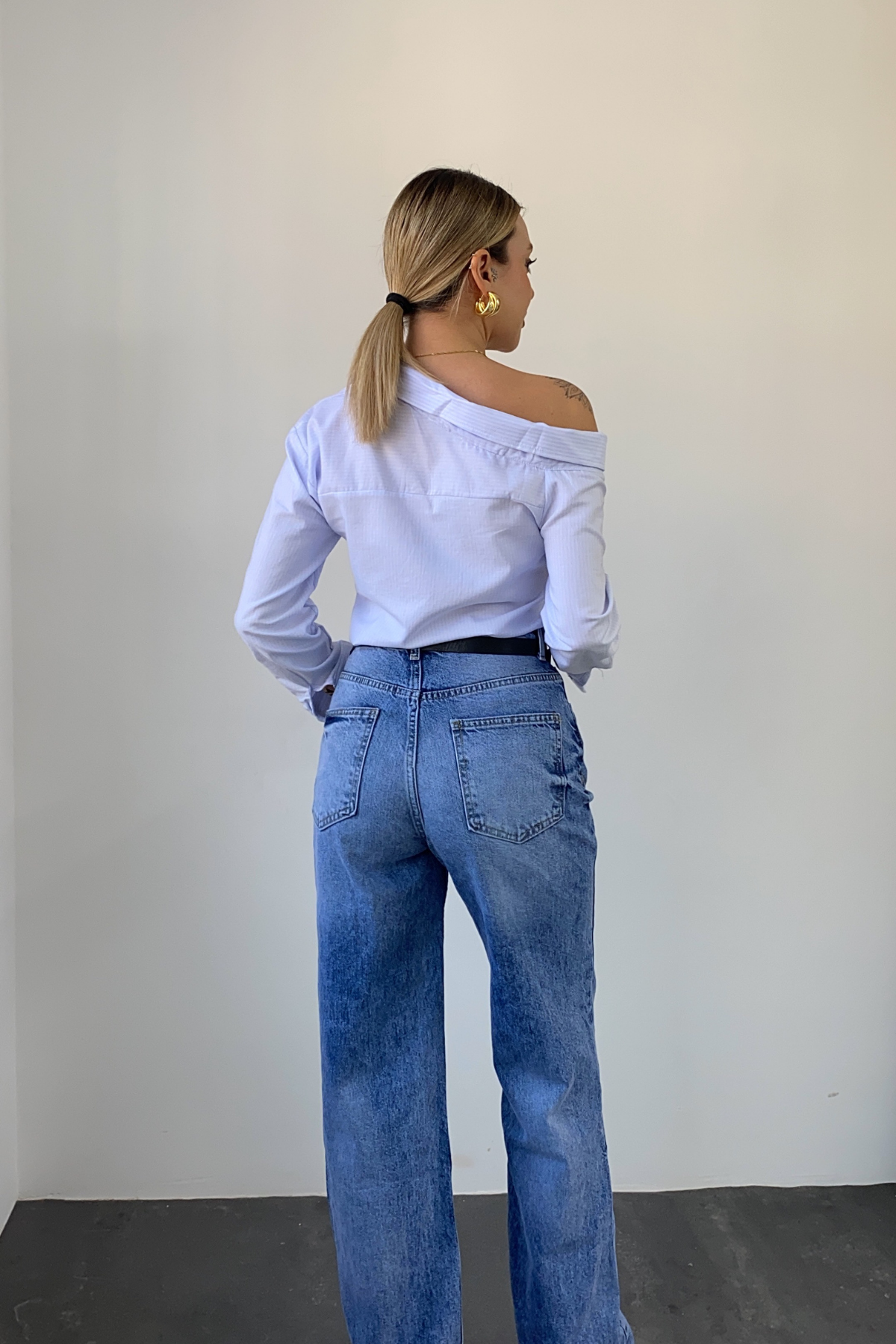 Mavi Yıkamalı Straight Jean
