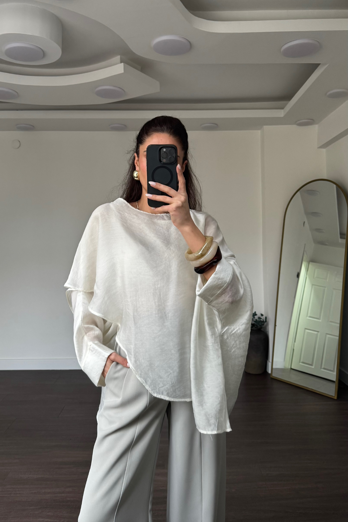 Pelerin Detaylı Bluz-Ekru