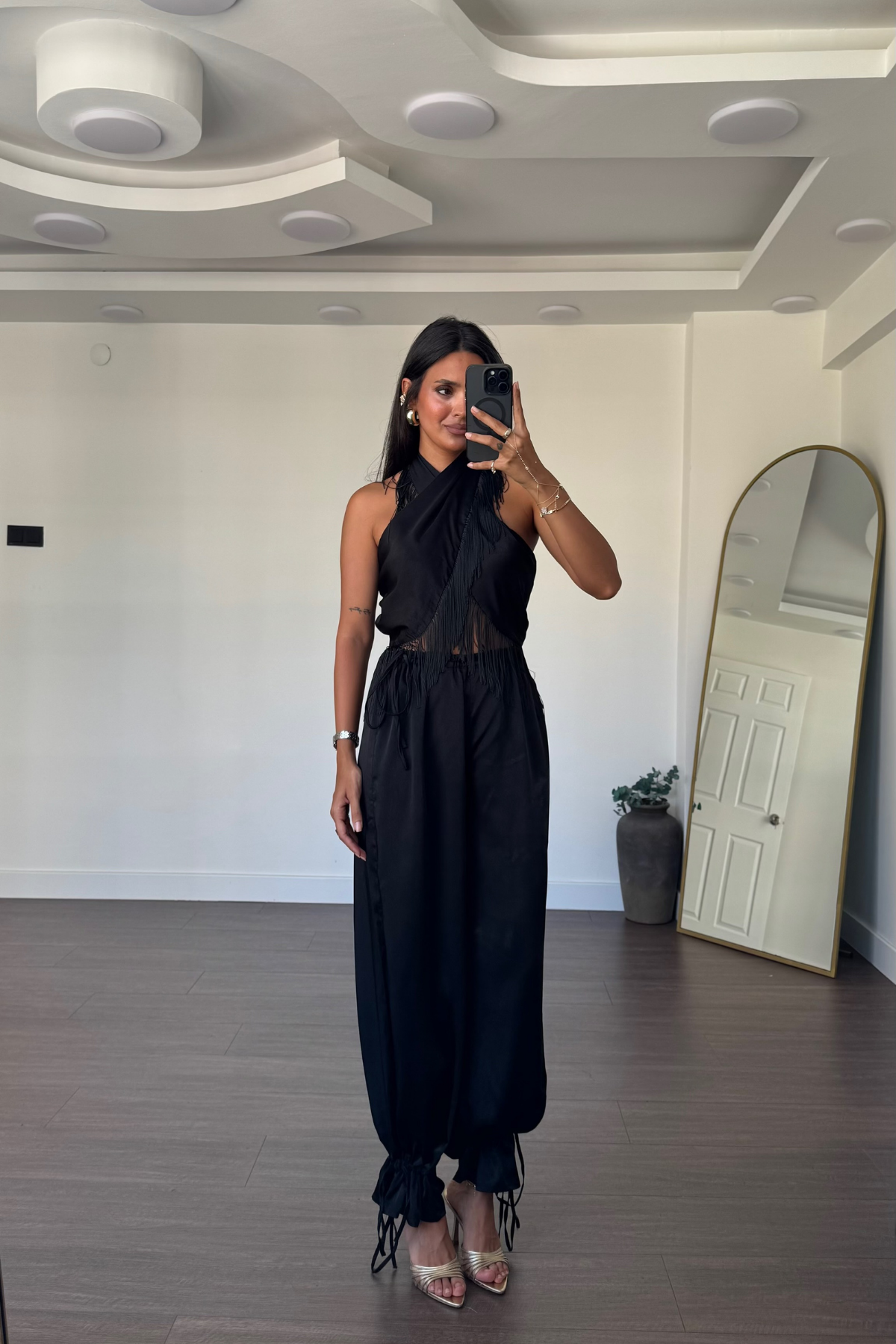 Püskül Detaylı Bluz Pantolon Takım-Siyah