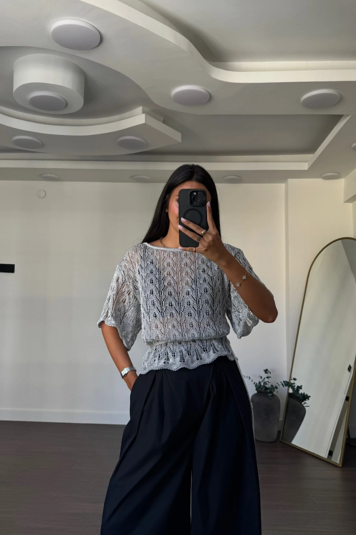 Simli Beli Bağlamalı Ajurlu Triko Bluz-Gümüş