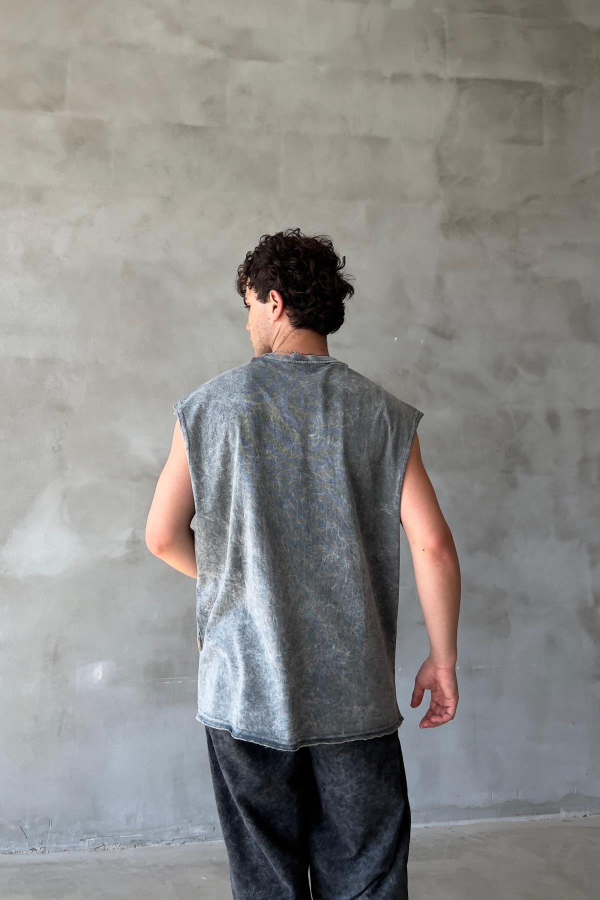 Acid Wash Baskılı Gri Superoversize Kolsuz Tshirt