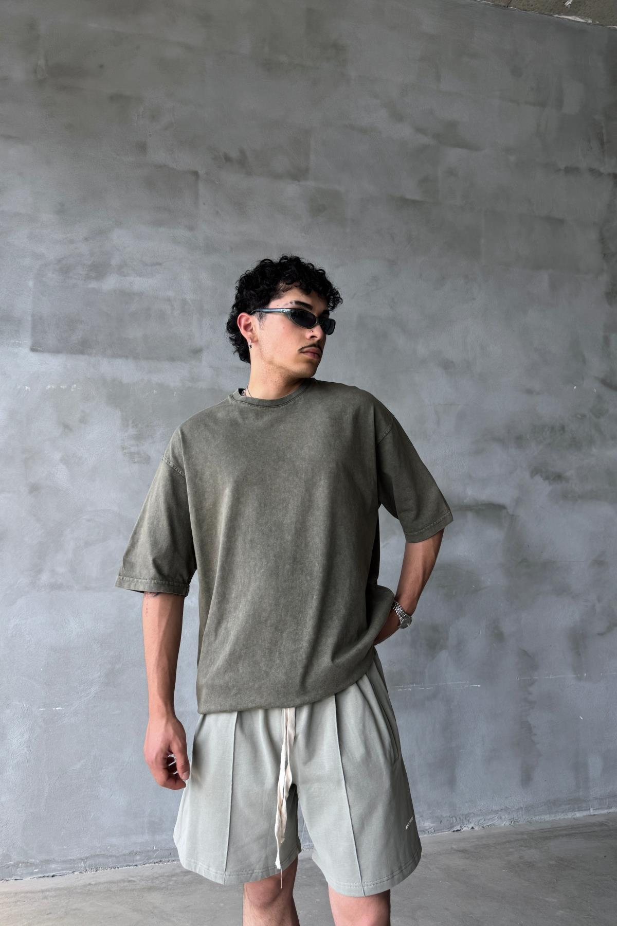 Acid Wash Haki Oversize Basic Tshirt