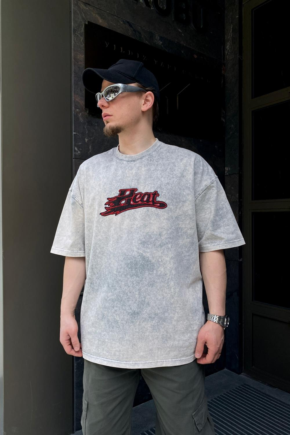 Acid Wash Heat Nakışlı Oversize Tshirt  T621