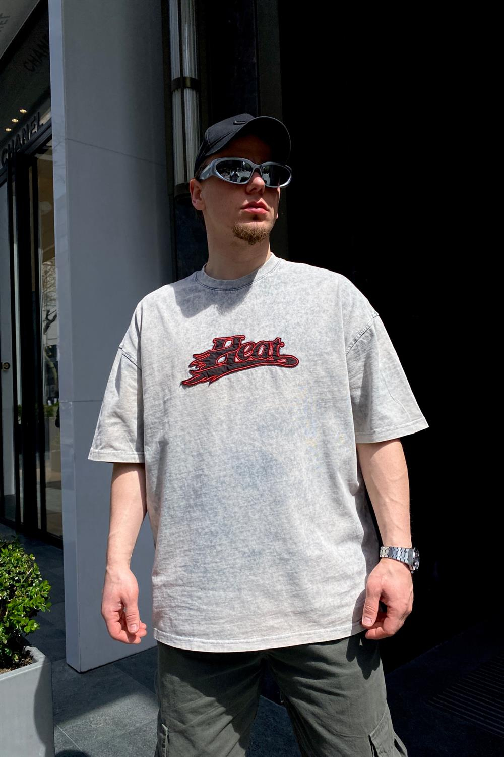 Acid Wash Heat Nakışlı Oversize Tshirt  T621