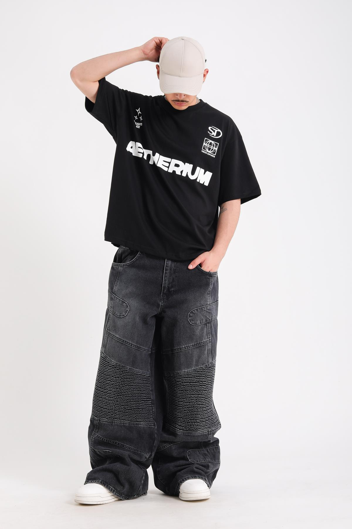 Aetherium Baskılı Siyah Oversize Tshirt