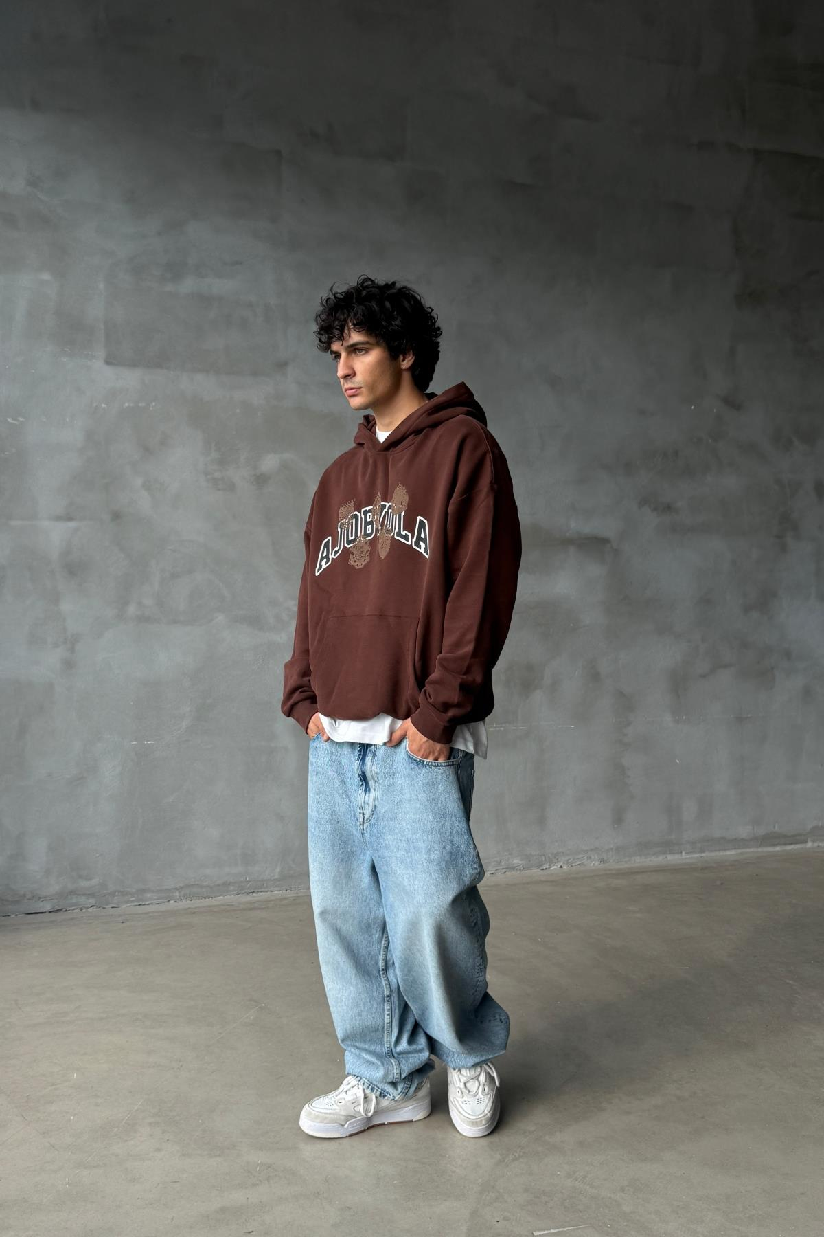 Ajobyola Baskılı Kahverengi Oversize Sweatshirt SR01