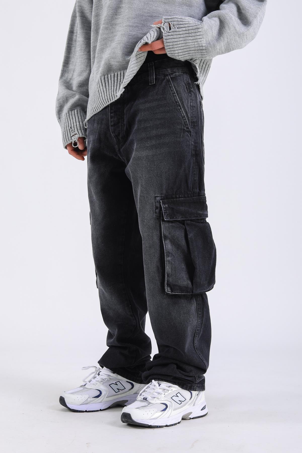 Baggy Cargo Jeans - Black P1095