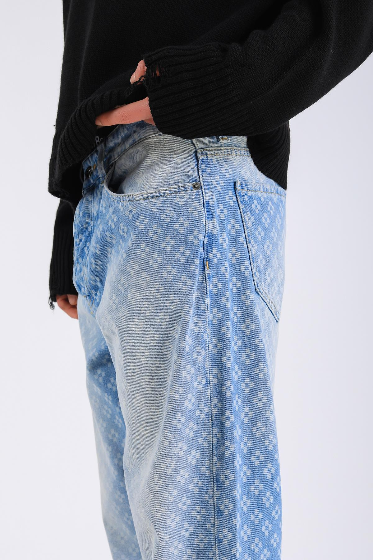 Baggy Embroidered Jean - Light blue P1077