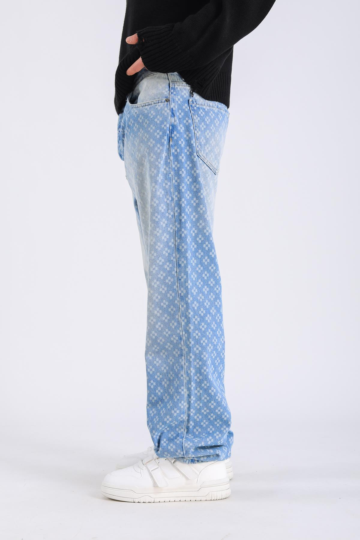 Baggy Embroidered Jean - Light blue P1077