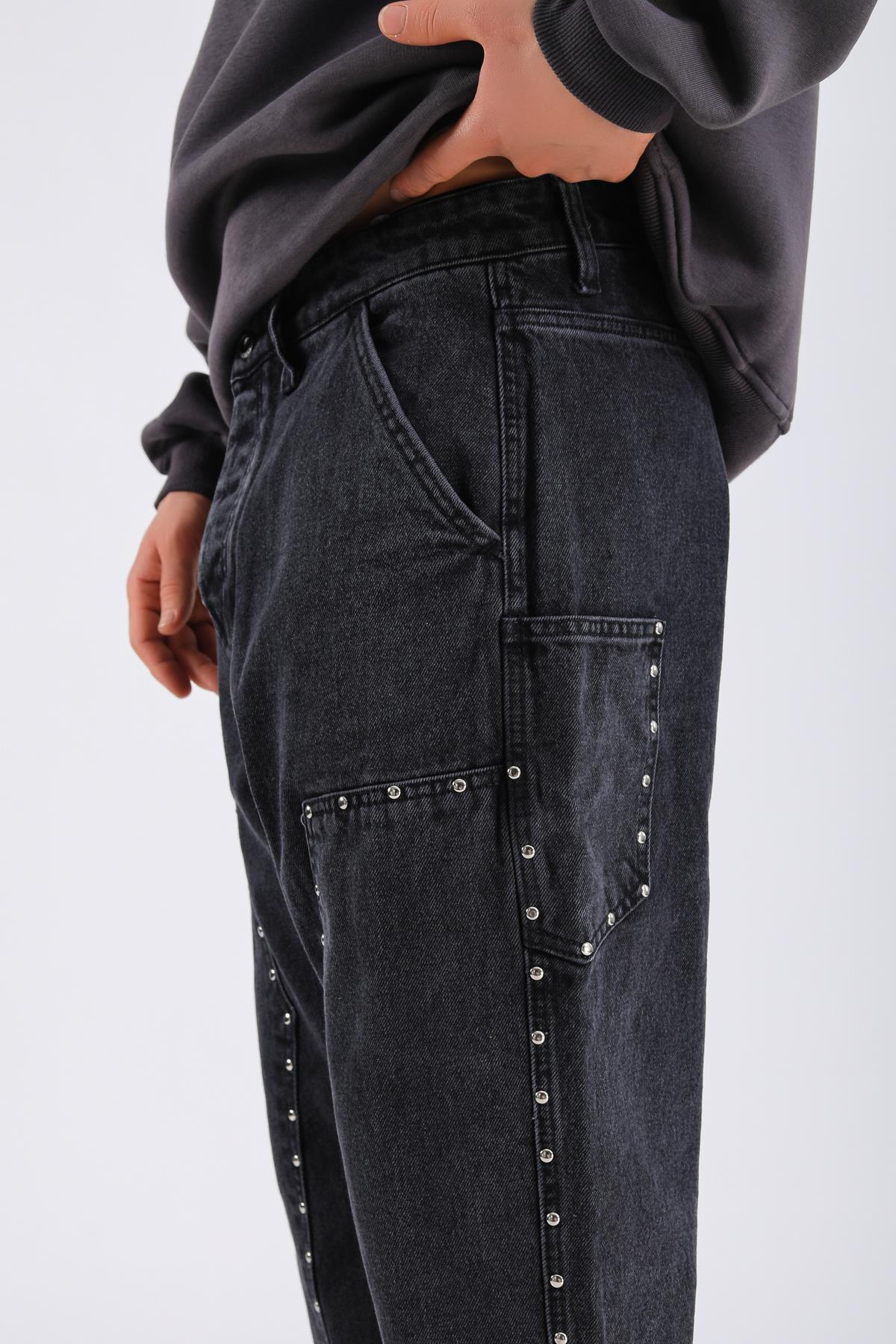 Baggy Patches Rivets Jean - Black P1089