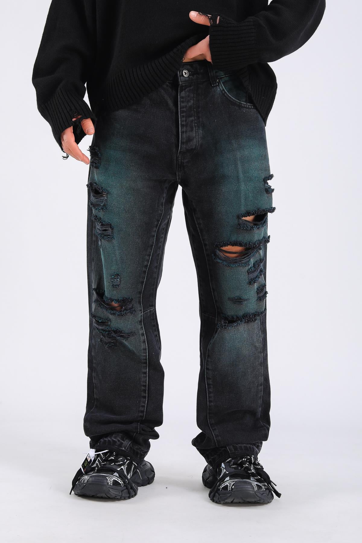 Baggy Torn Jeans - Black P1104