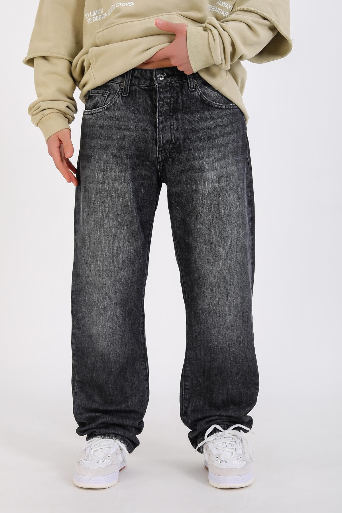 Baggy Washed Jean - Black 2  P1123