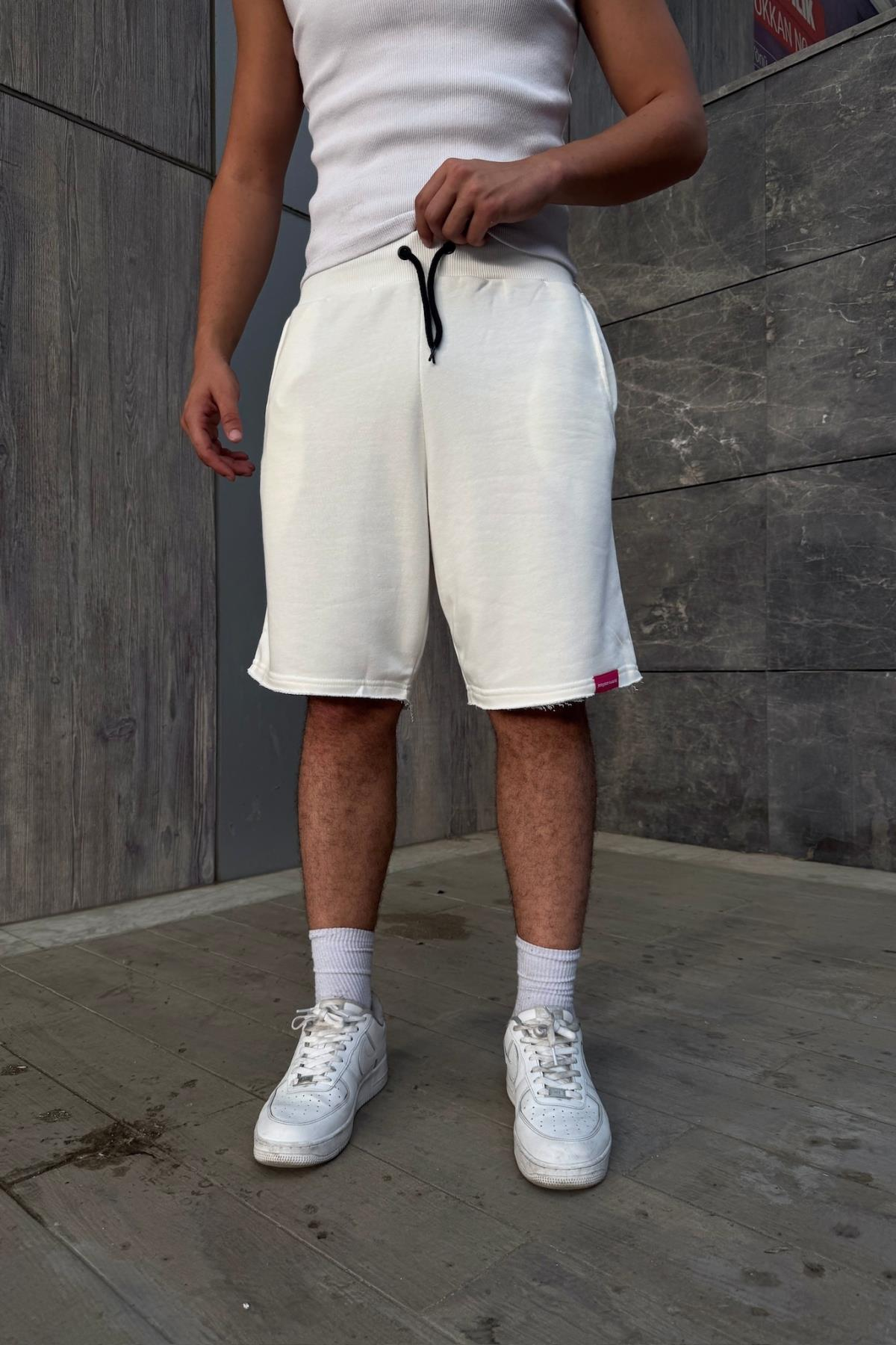 Beyaz Basic Fit Şort JC01