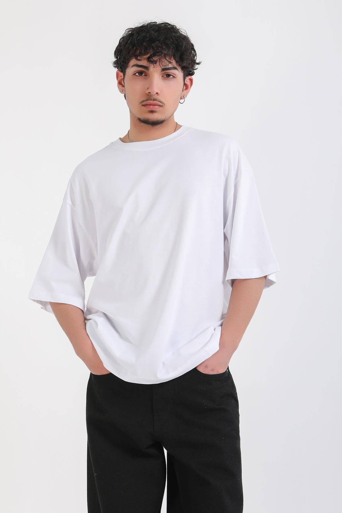 Beyaz Basic Oversize Tshirt