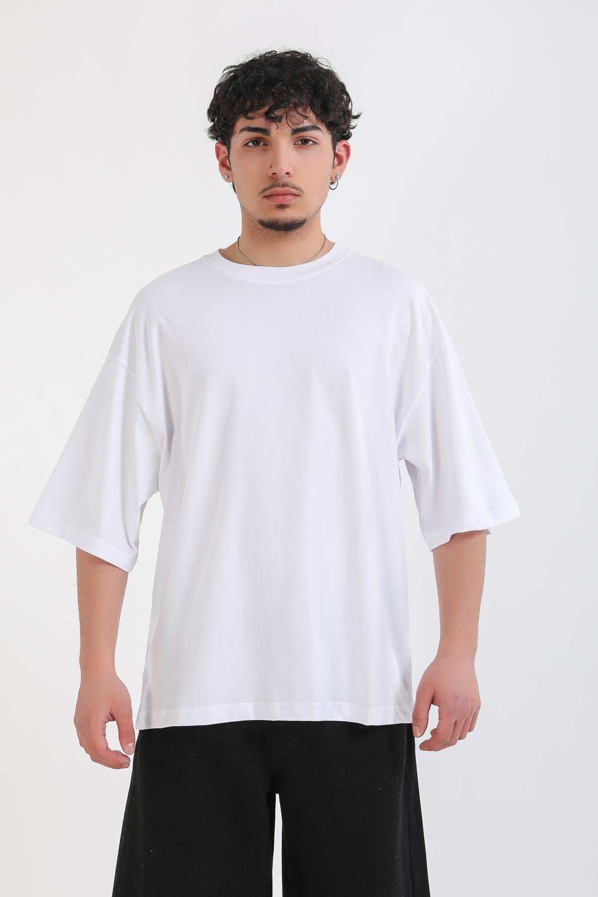 Beyaz Basic Oversize Tshirt