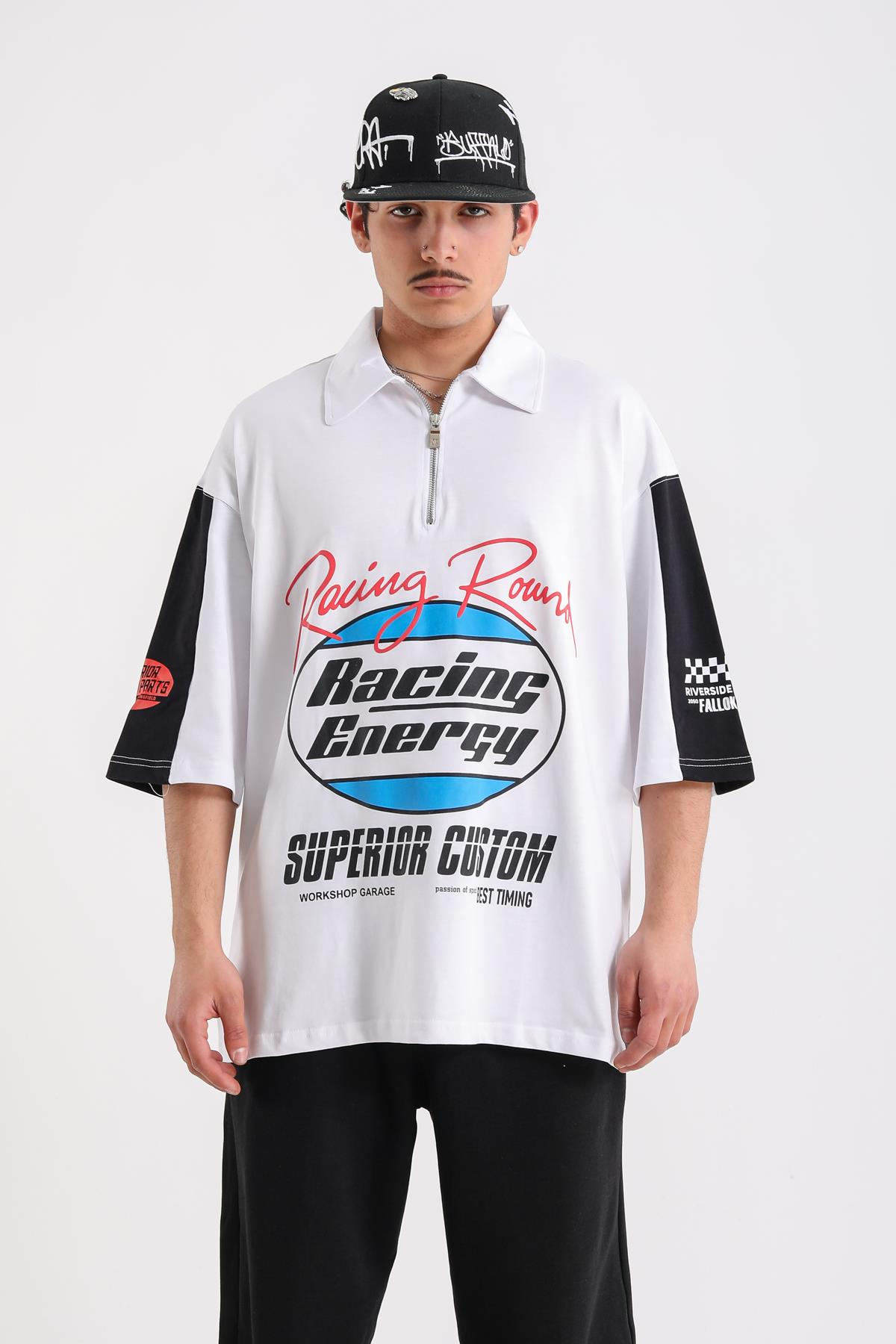 Beyaz Fermuar Polo Yaka Racing Baskılı Oversize Tshirt
