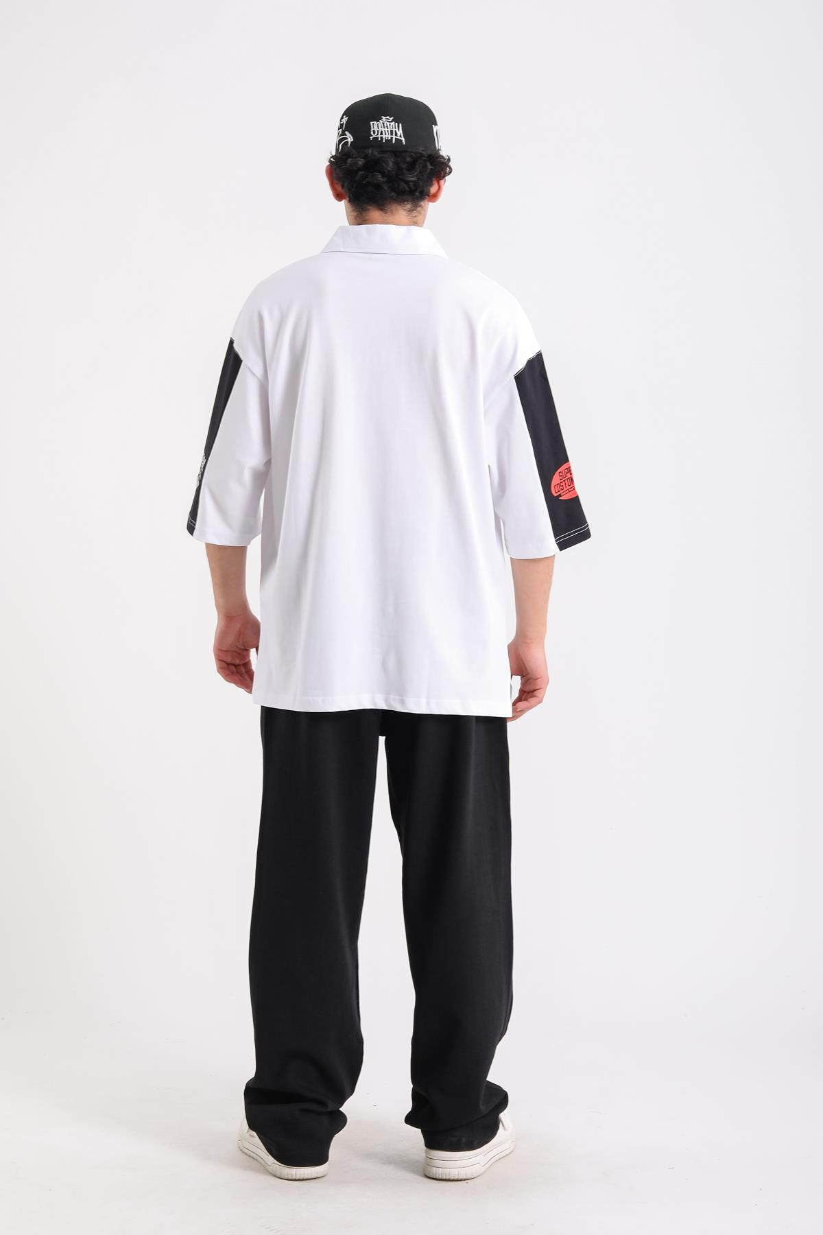 Beyaz Fermuar Polo Yaka Racing Baskılı Oversize Tshirt