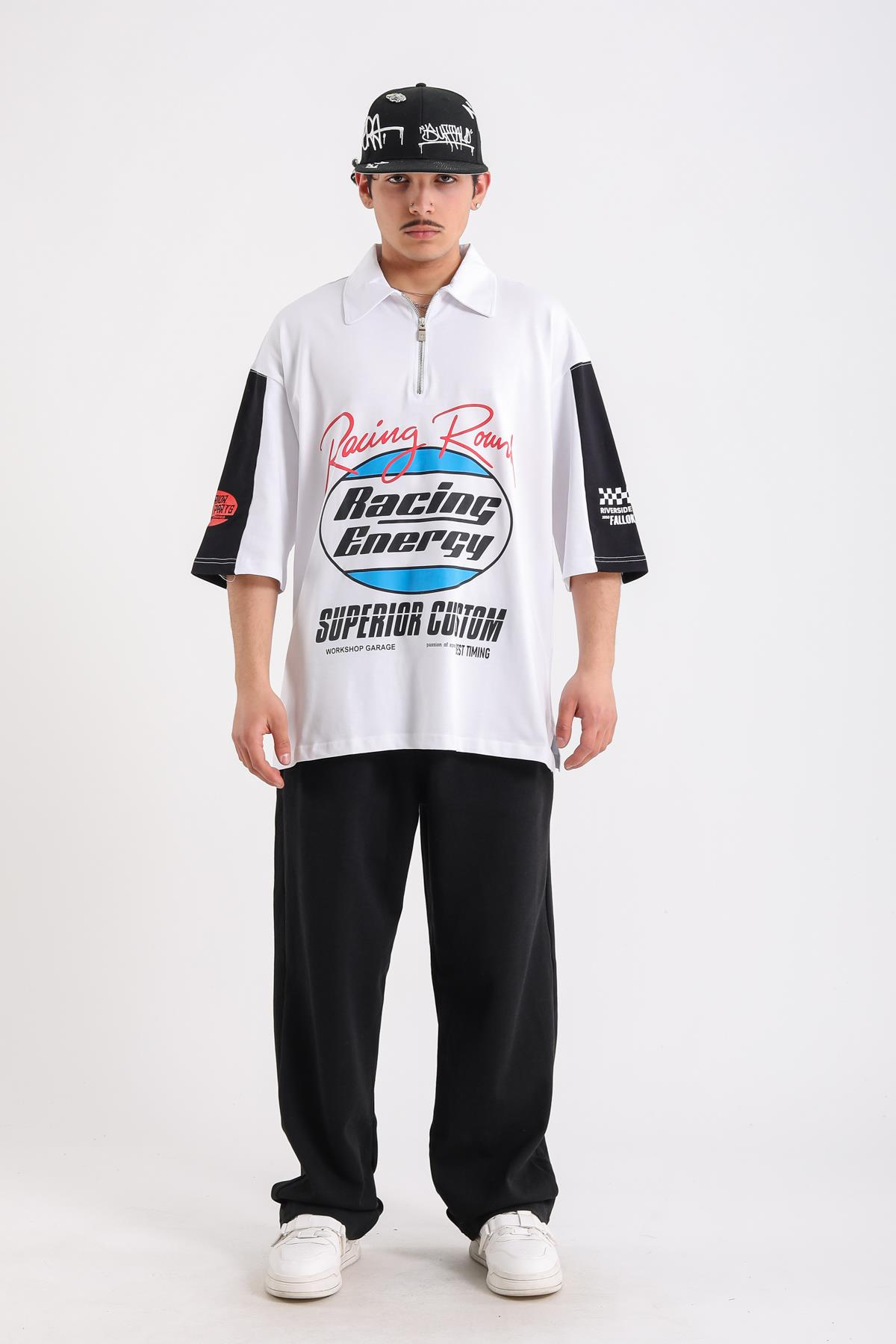 Beyaz Fermuar Polo Yaka Racing Baskılı Oversize Tshirt