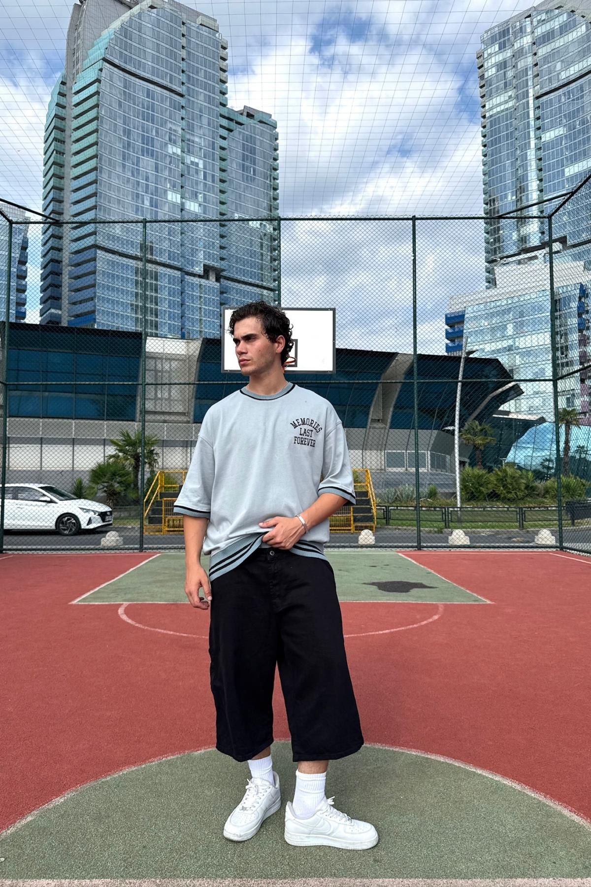 Biye Detay Açık Mavi Memories Nakışlı Oversize Tshirt JC01