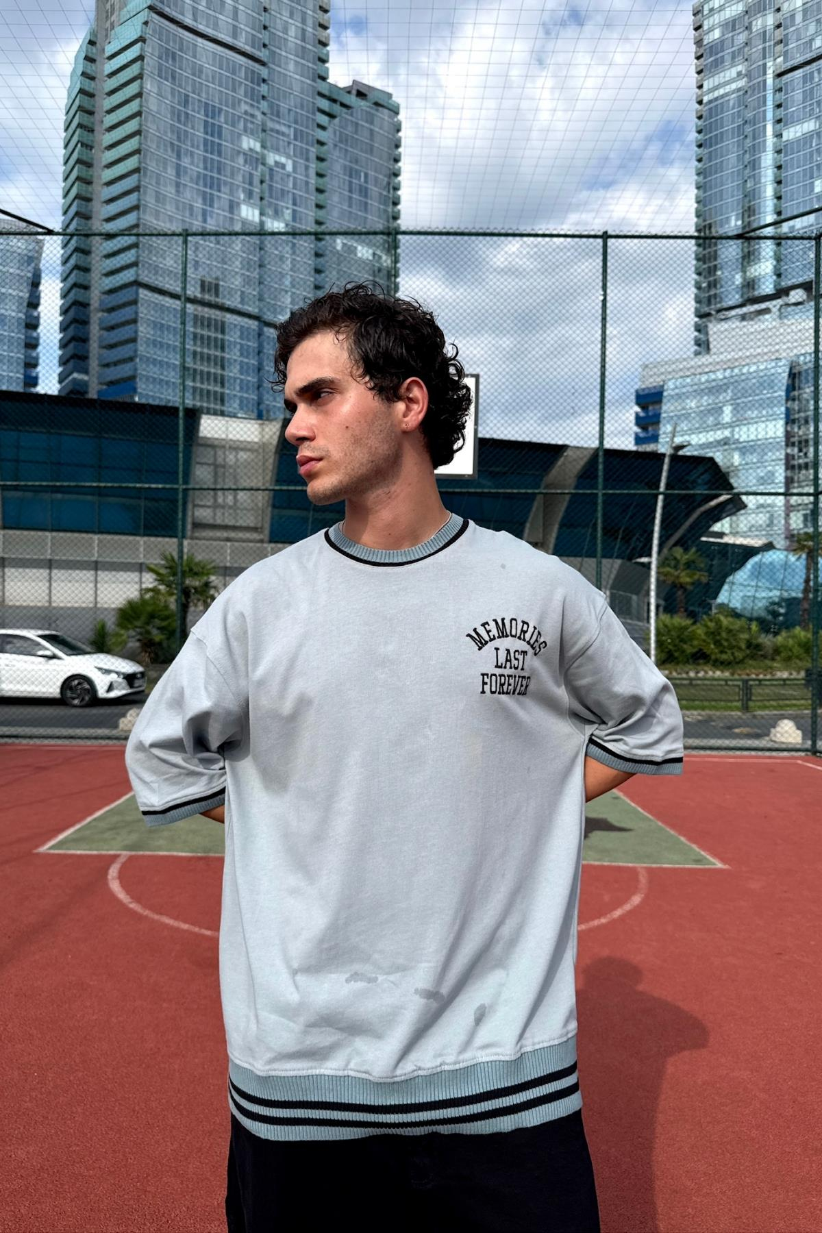 Biye Detay Açık Mavi Memories Nakışlı Oversize Tshirt JC01