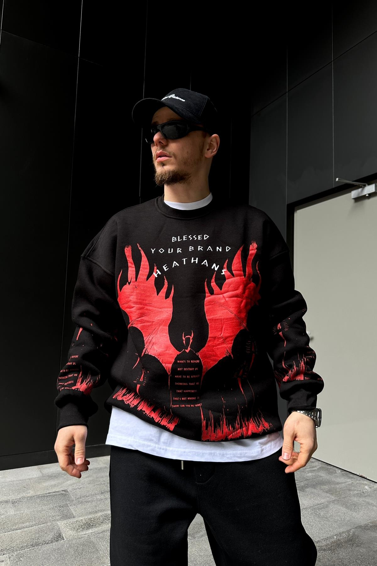 Blessed Baskılı Siyah Oversize Sweatshirt SW1084