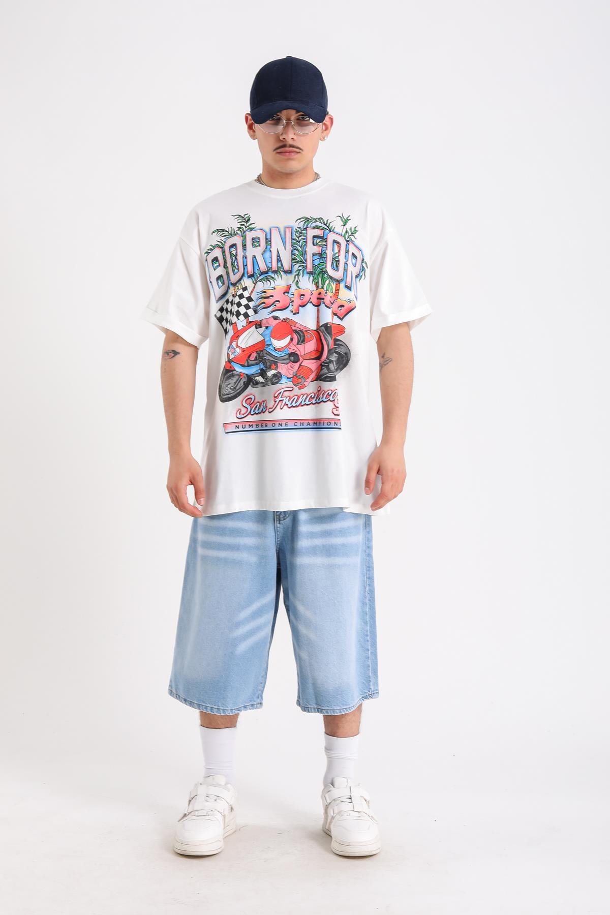 Born Baskılı Racing Oversize Krem Tshirt