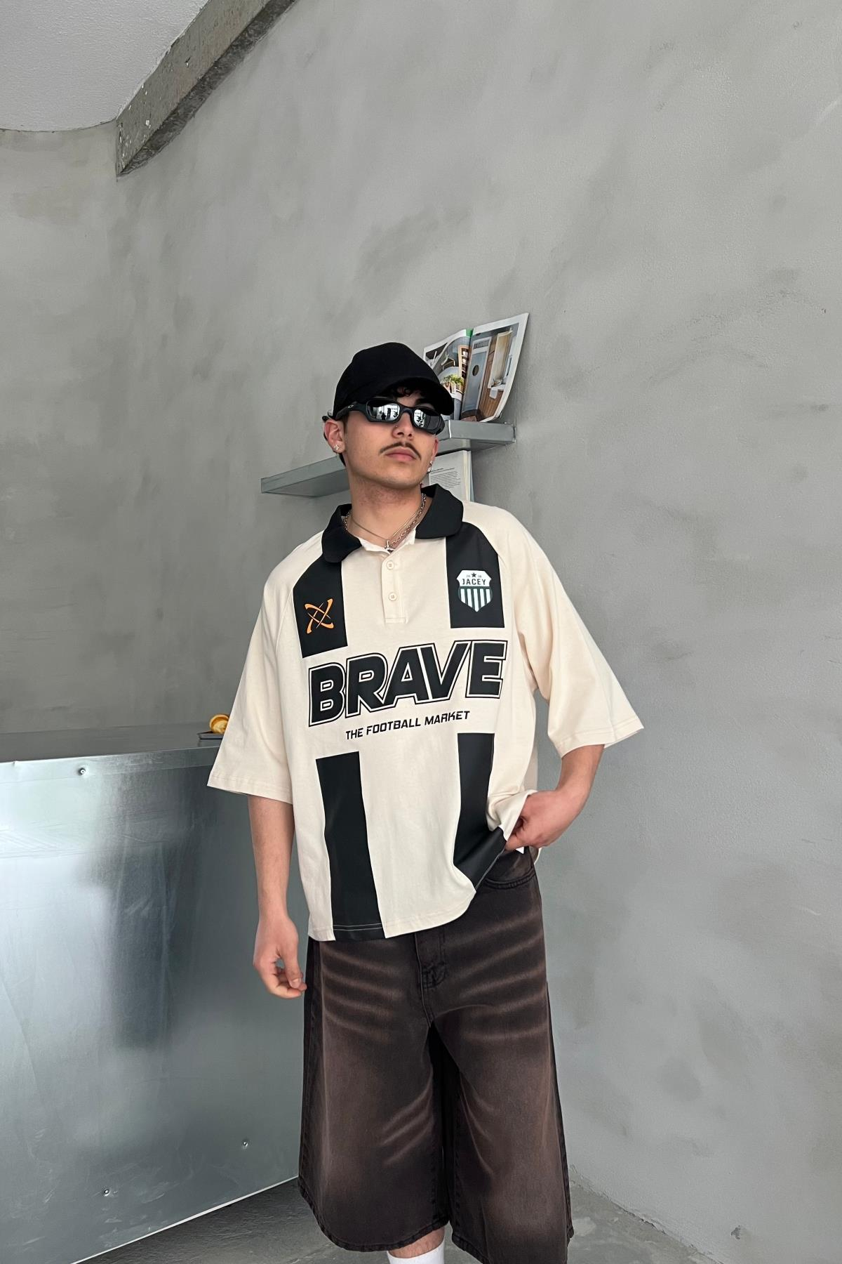Brave Baskılı Krem Oversize Polo Yaka Tshirt